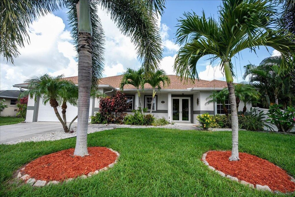 Photo of 2334 SE Corsica Road, Port Saint Lucie, FL 34952 (MLS # R11006143)