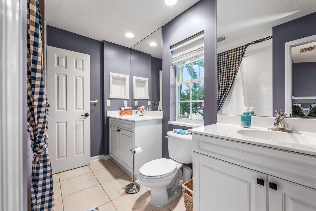 OSPREY COVE YACHT CLUB - Residential
