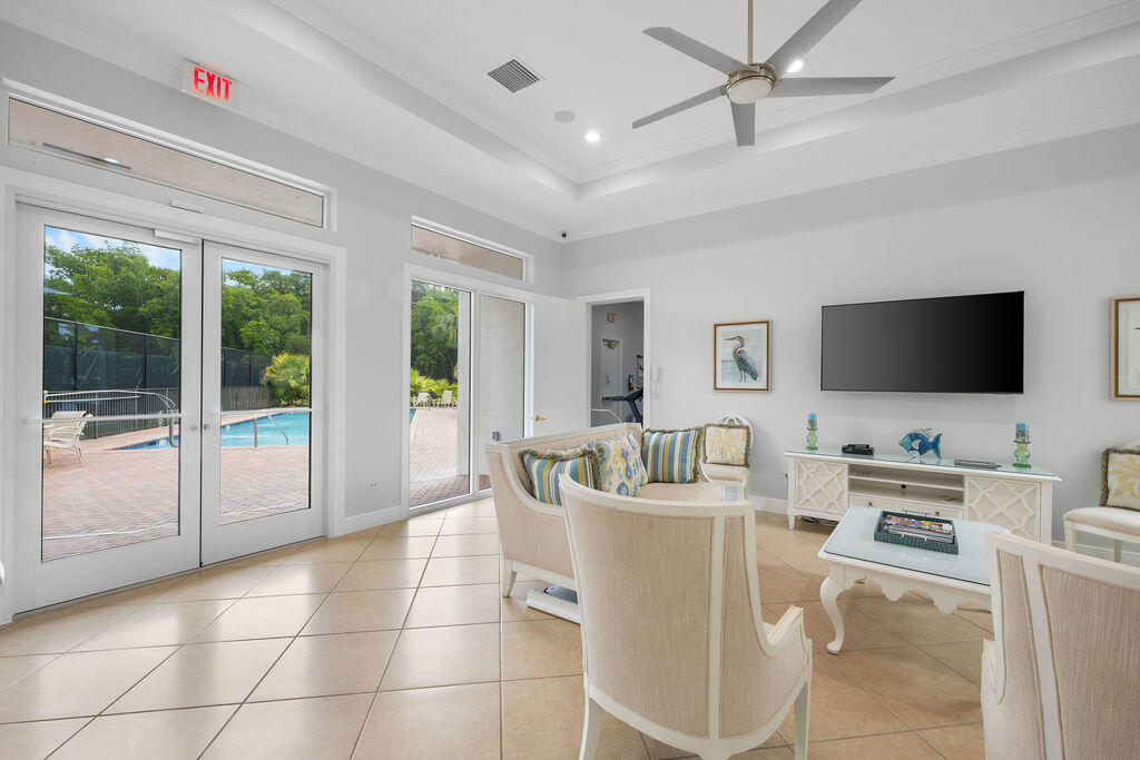 OSPREY COVE YACHT CLUB - Residential