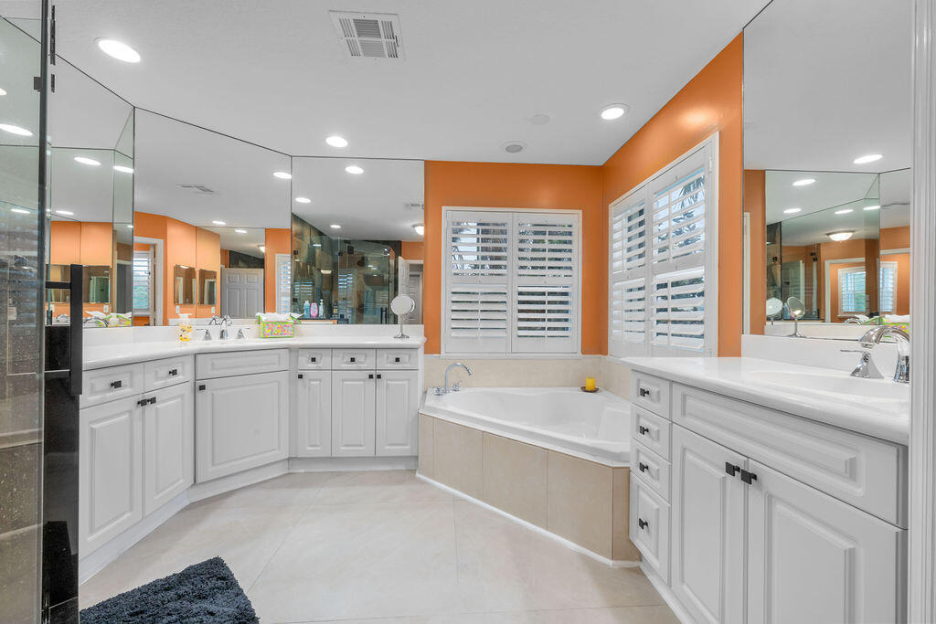 OSPREY COVE YACHT CLUB - Residential