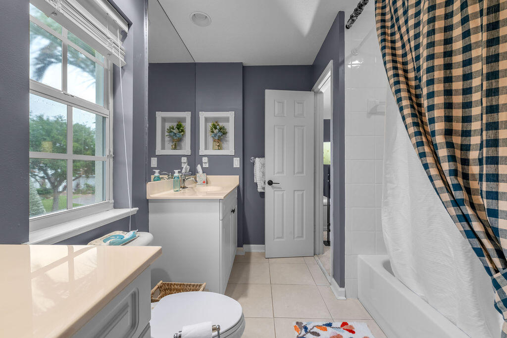 OSPREY COVE YACHT CLUB - Residential