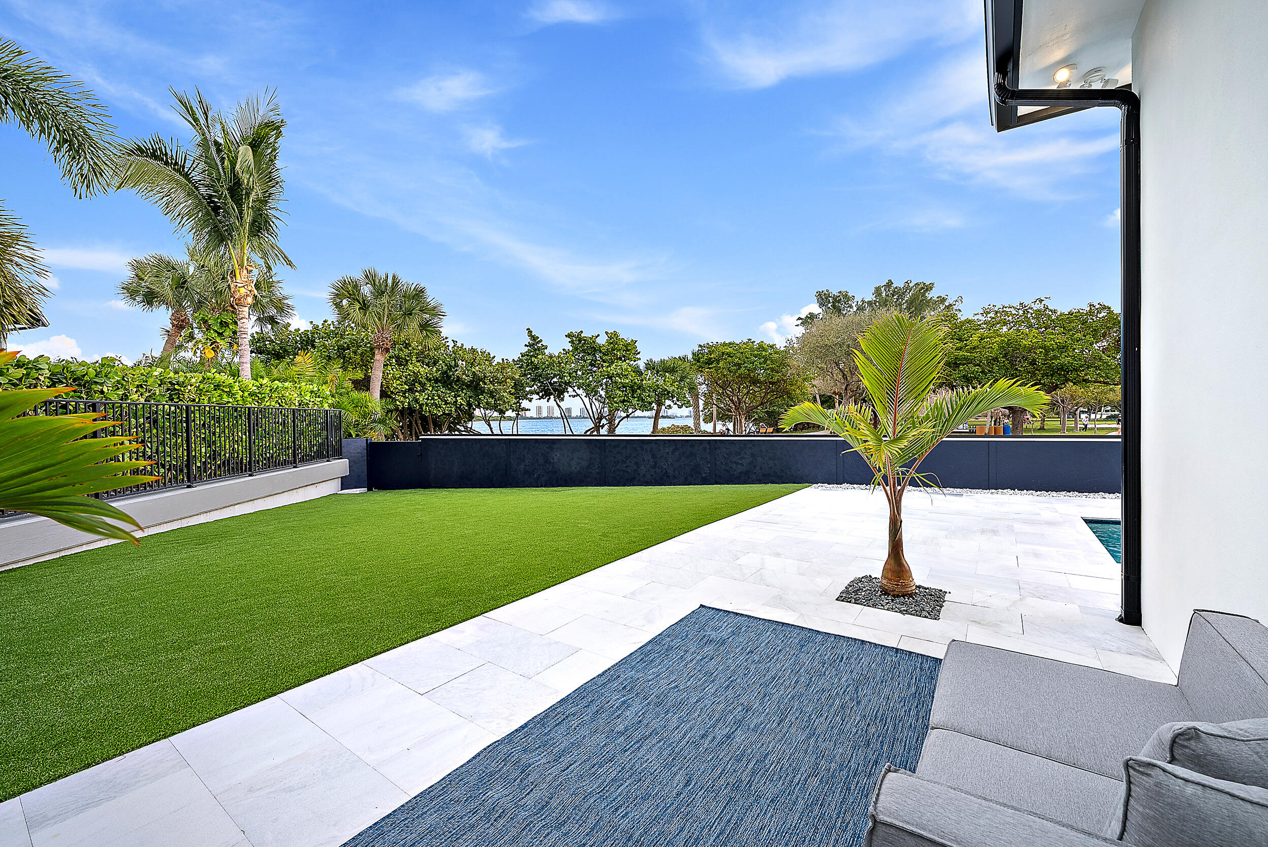 Yacht Club Addition to the Village of North Palm - Residential