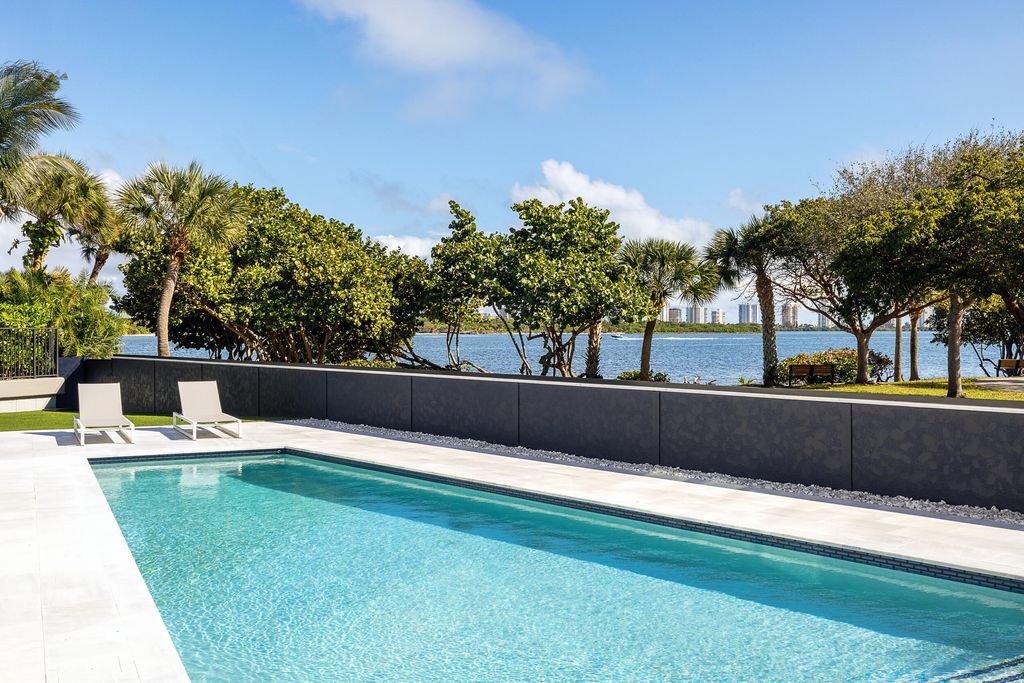 Photo of 706 Lakeside Circle, North Palm Beach, FL 33408 (MLS # R11160076)