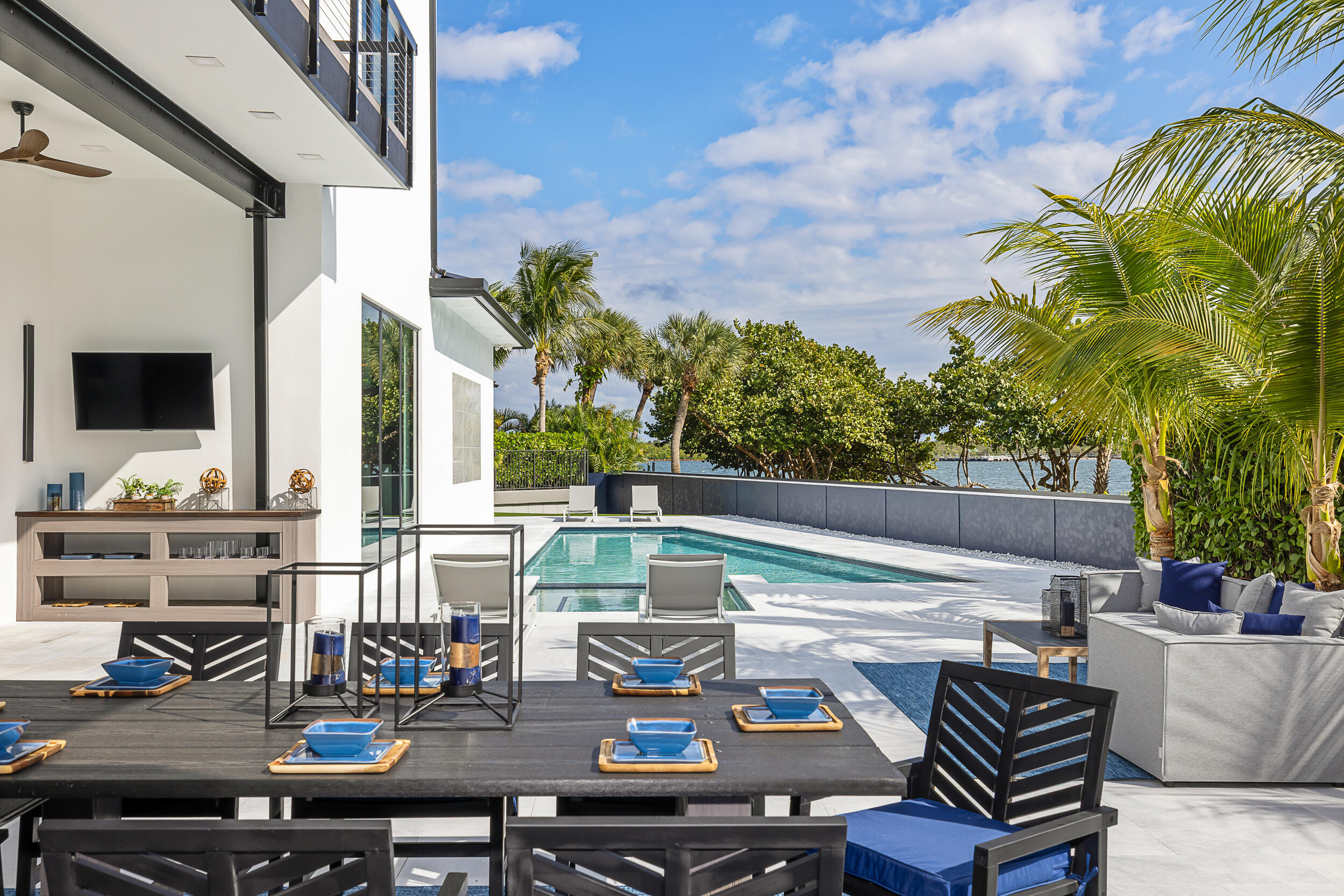 Yacht Club Addition to the Village of North Palm - Residential