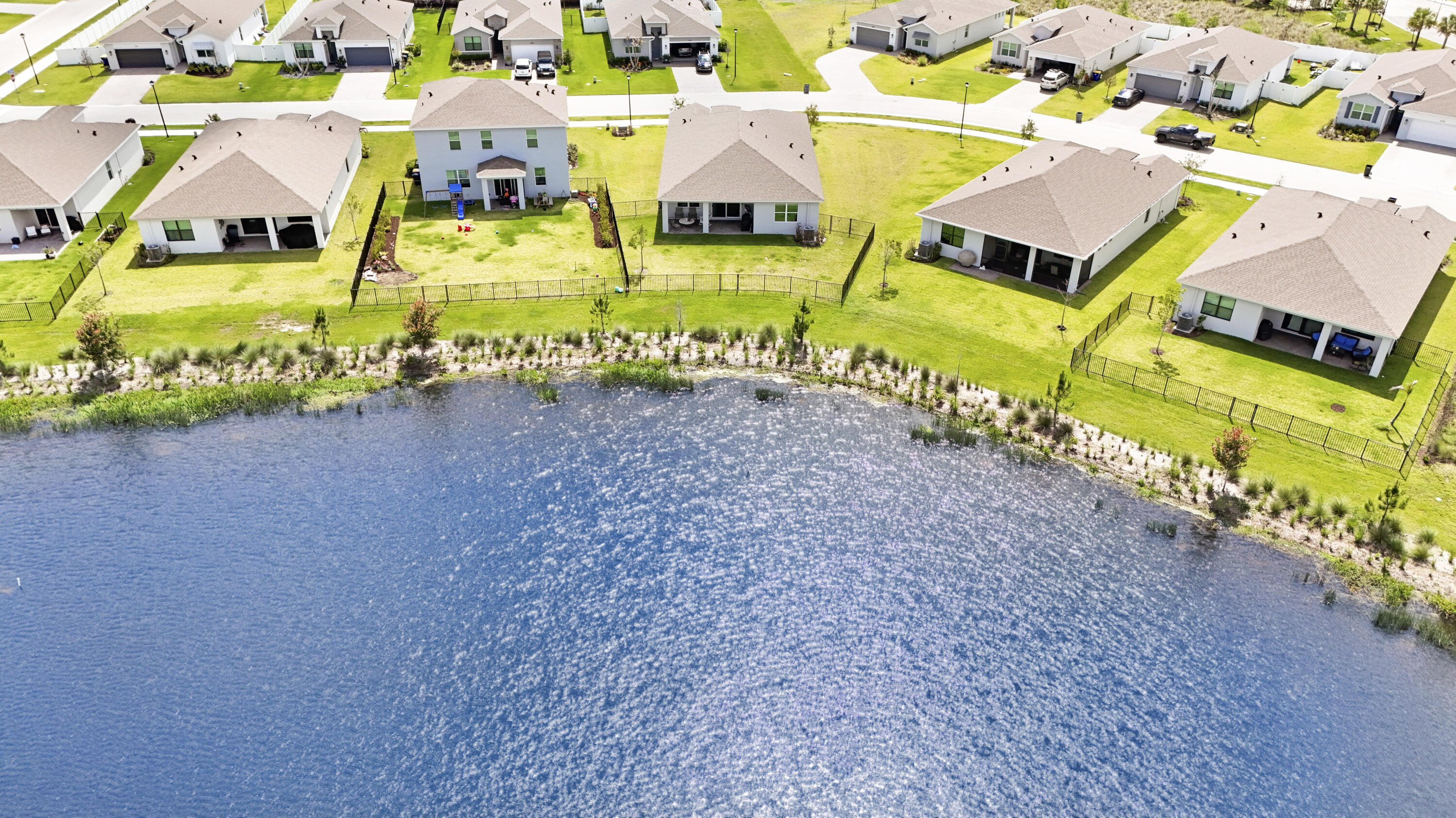 KANNER LAKE (AKA WILLOW POINTE) - Residential