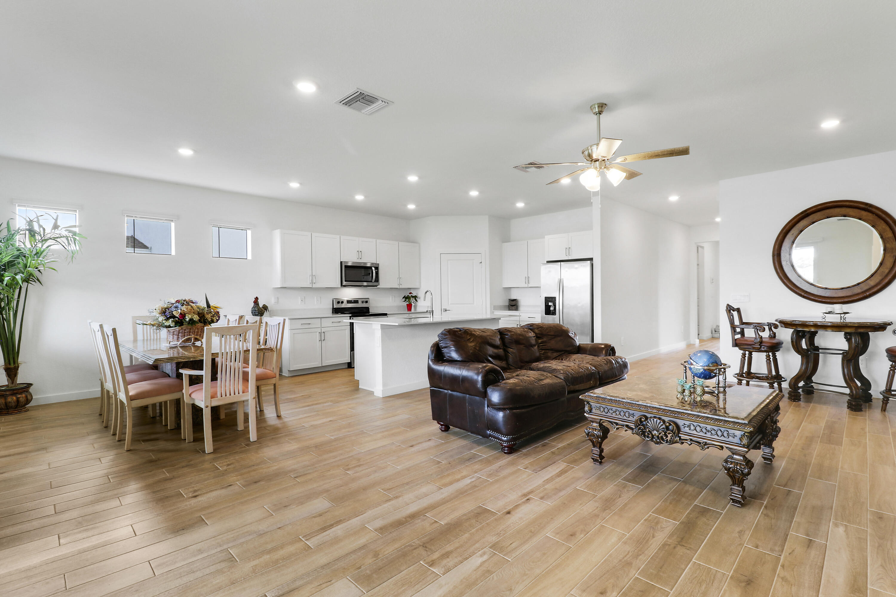 KANNER LAKE (AKA WILLOW POINTE) - Residential