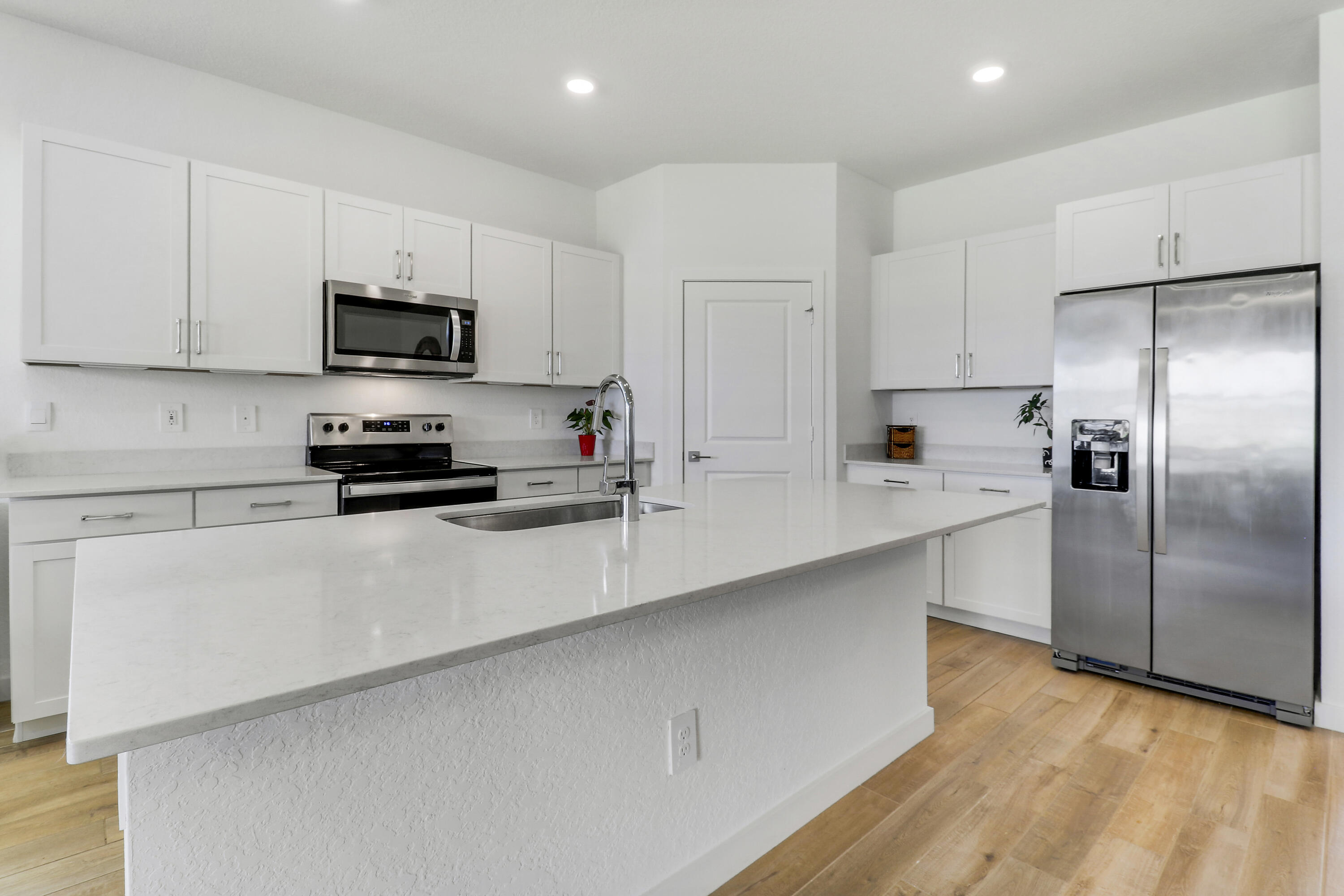 KANNER LAKE (AKA WILLOW POINTE) - Residential