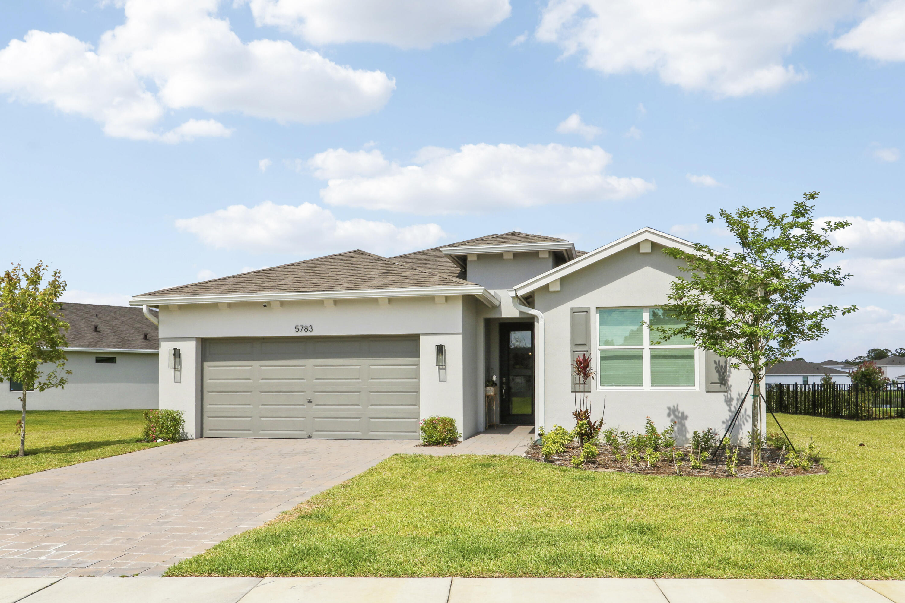 5783 SE Skyblue Circle