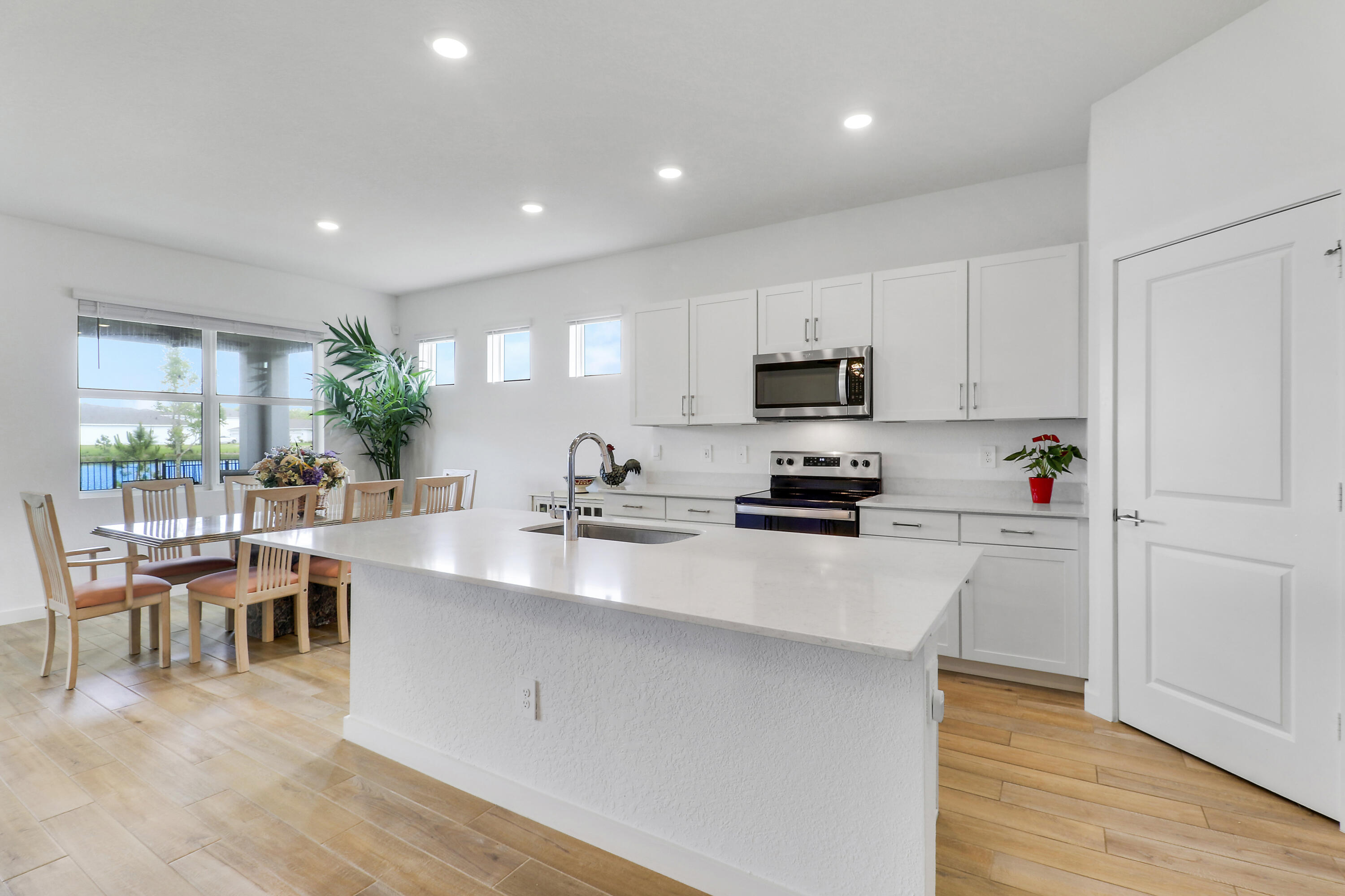 KANNER LAKE (AKA WILLOW POINTE) - Residential
