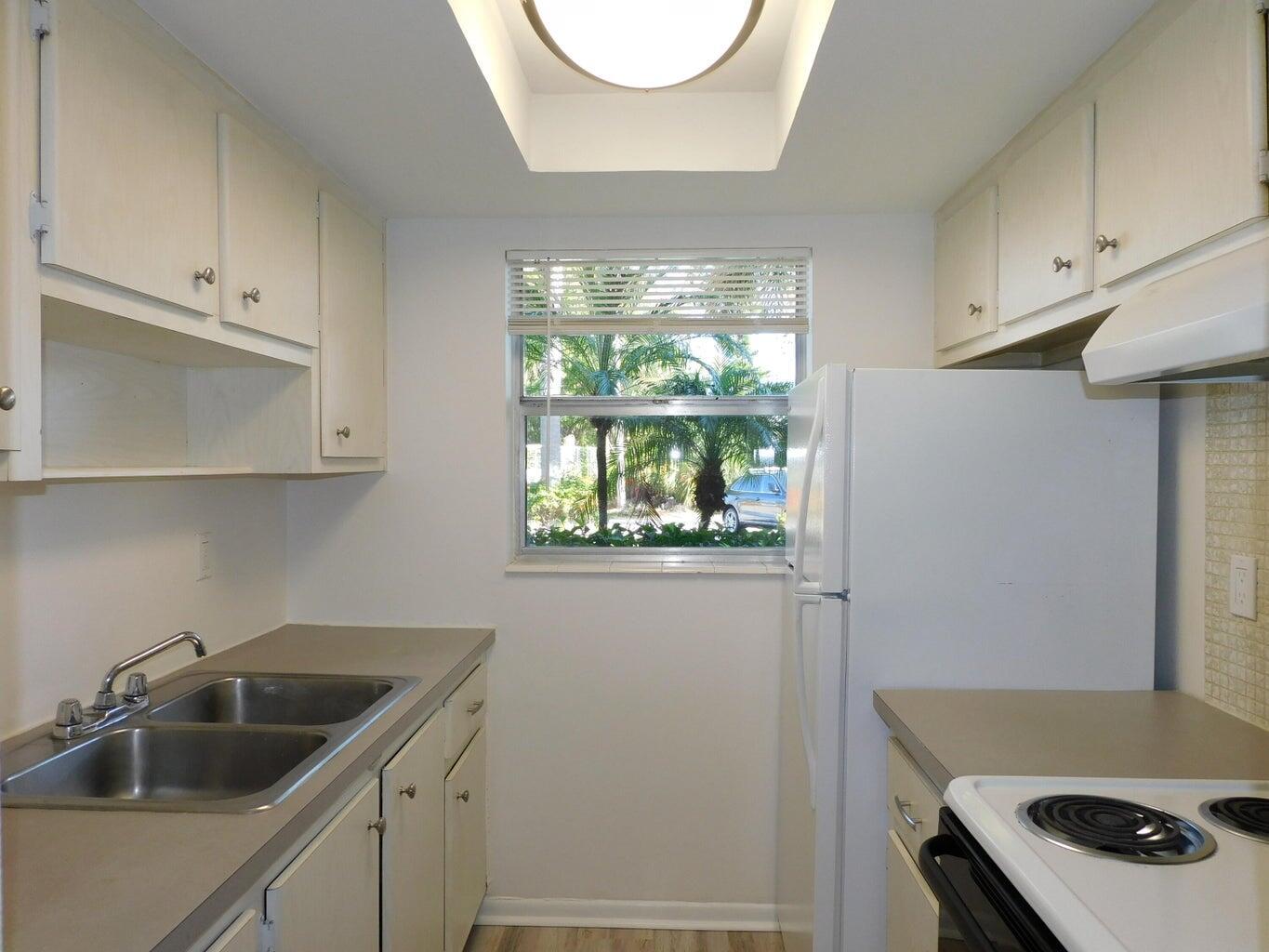 LAWNS - Residential Lease