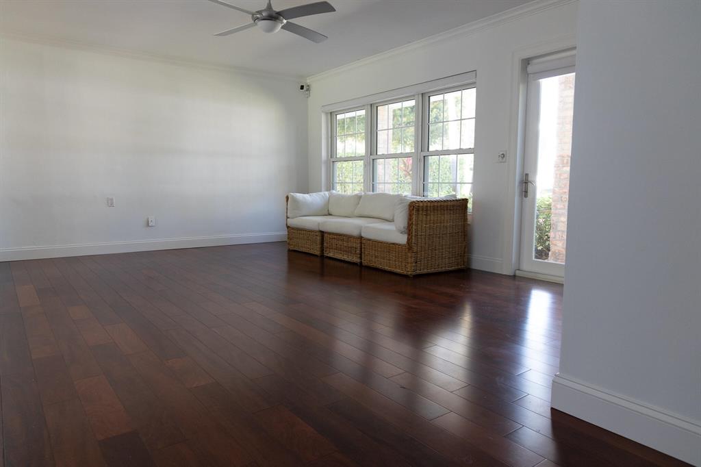 SUNSHINE PARK - Residential