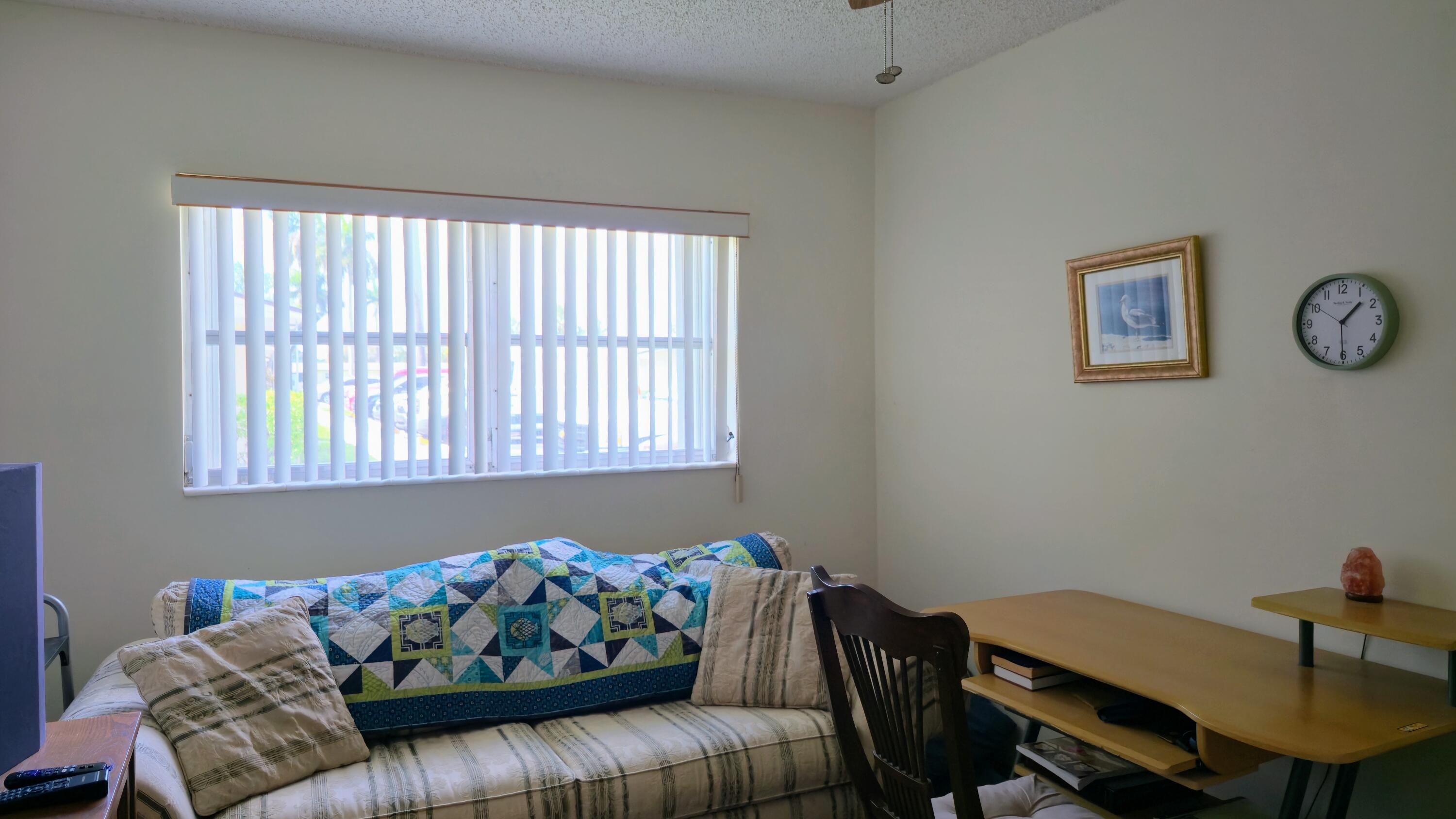 CRESTHAVEN VILLAS 2 CONDO - Residential