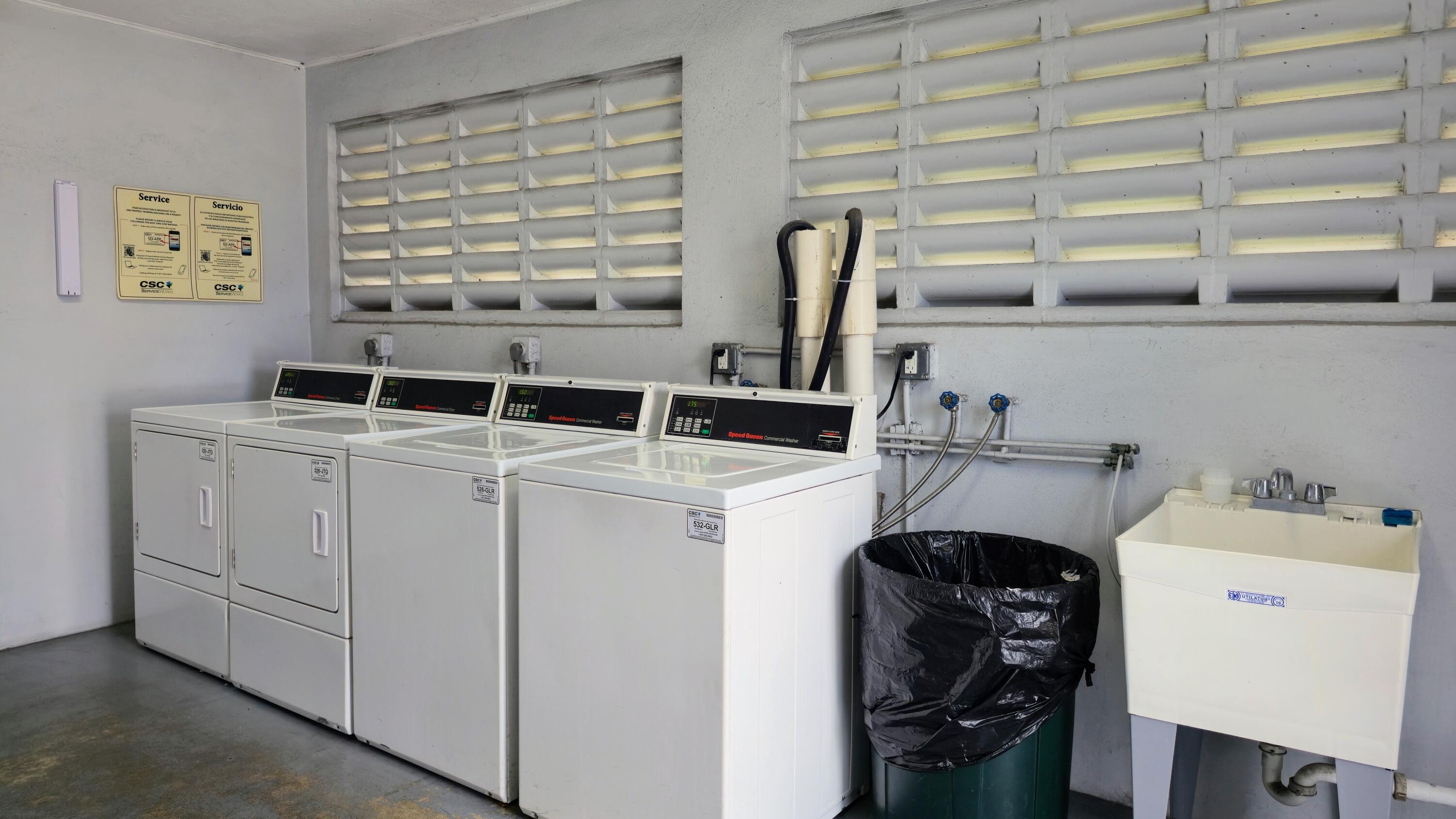 CRESTHAVEN VILLAS 2 CONDO - Residential