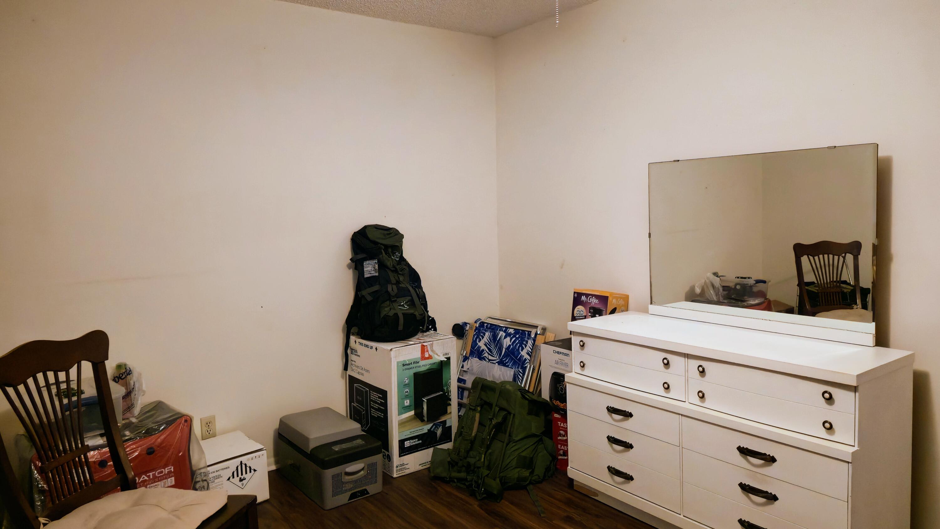 CRESTHAVEN VILLAS 2 CONDO - Residential