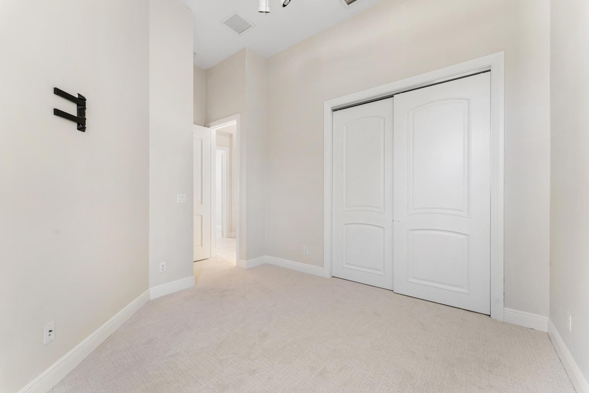 TESORO PLAT NO 20 - Residential Lease