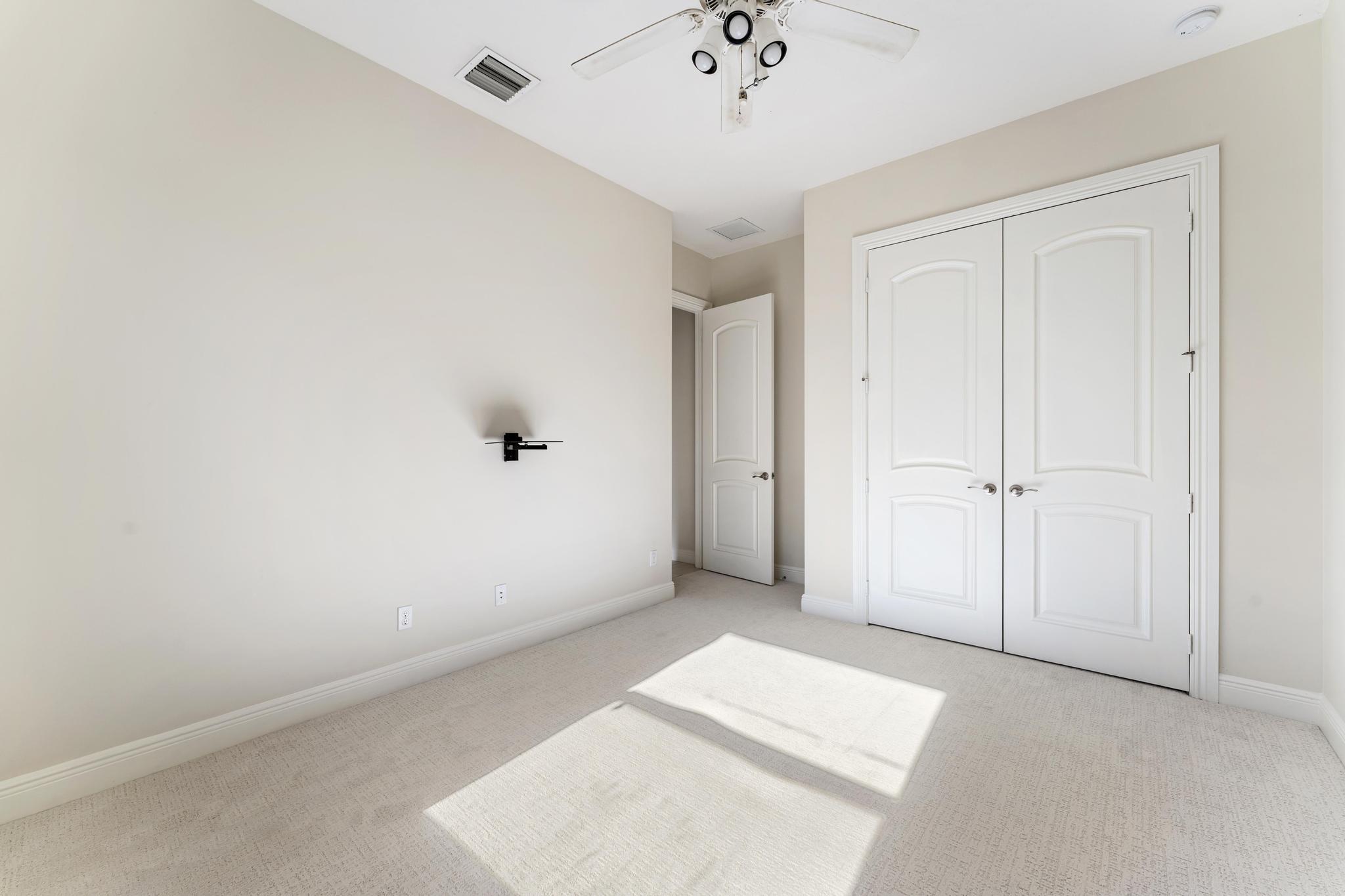 TESORO PLAT NO 20 - Residential Lease