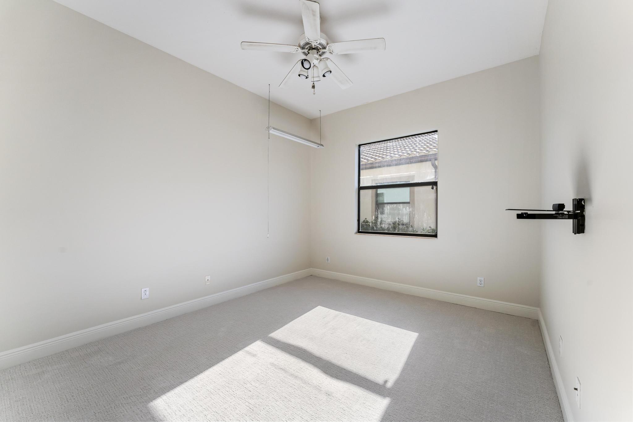 TESORO PLAT NO 20 - Residential Lease