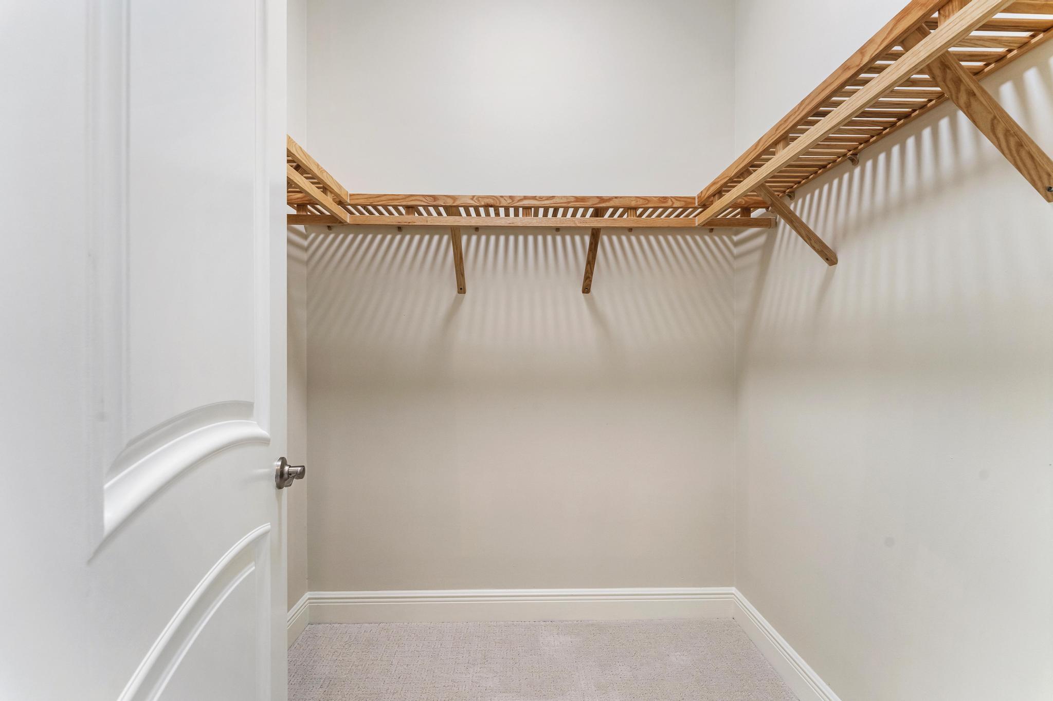 TESORO PLAT NO 20 - Residential Lease