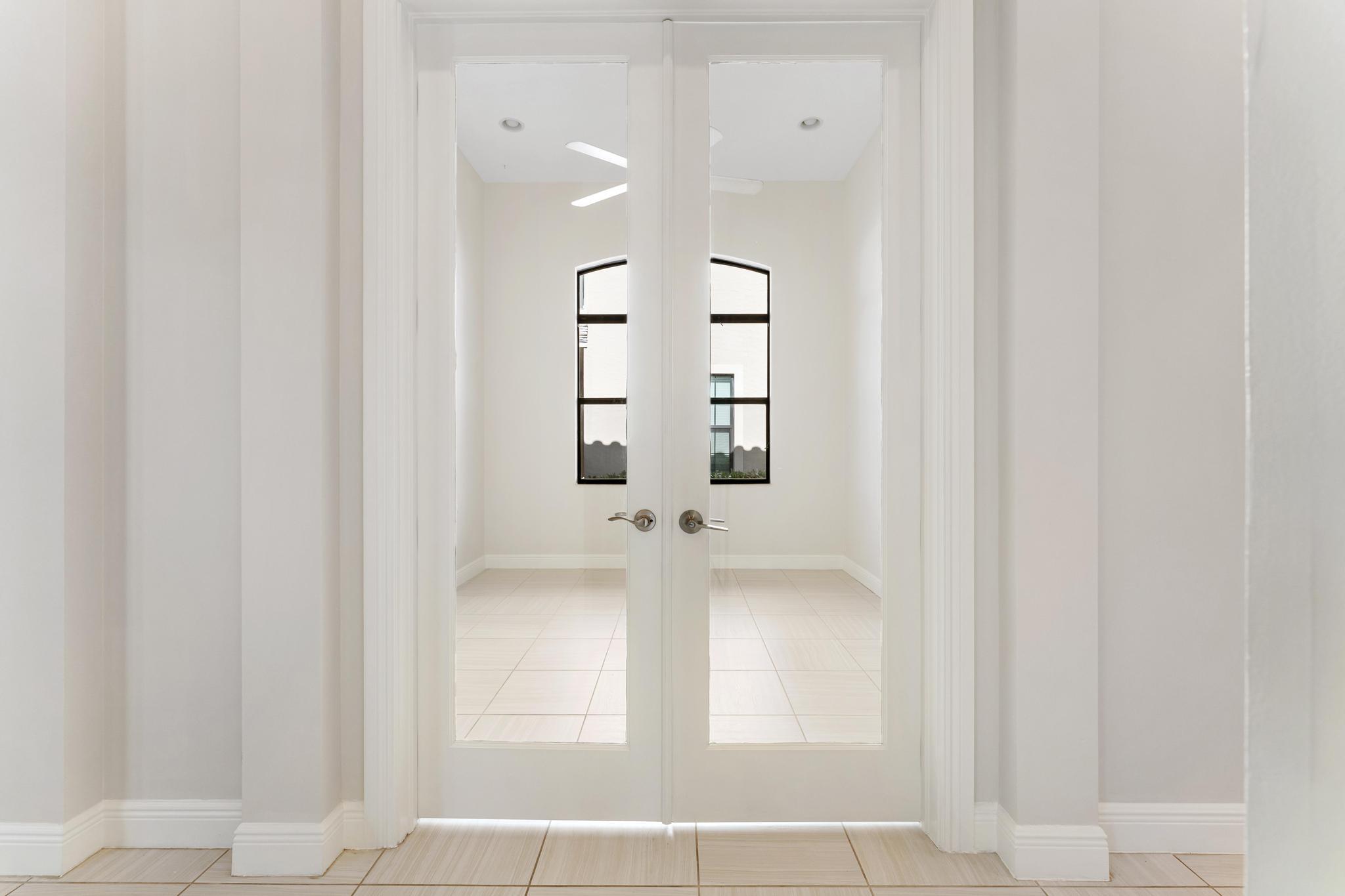 TESORO PLAT NO 20 - Residential Lease