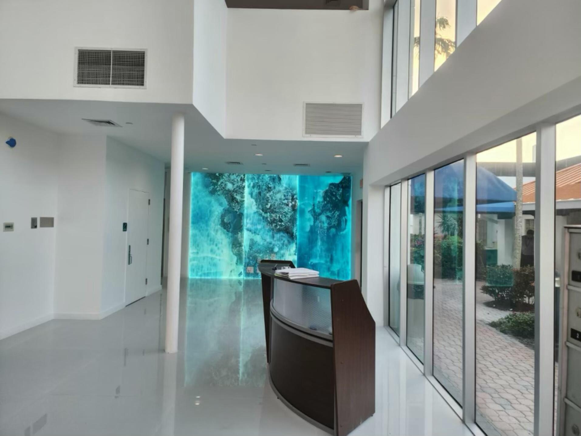 YACHT HARBOR - Commercial Sale