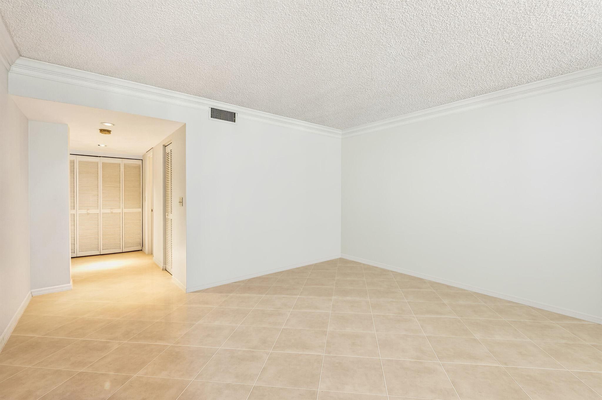 SEAQUAY CONDOMINIUM - Residential