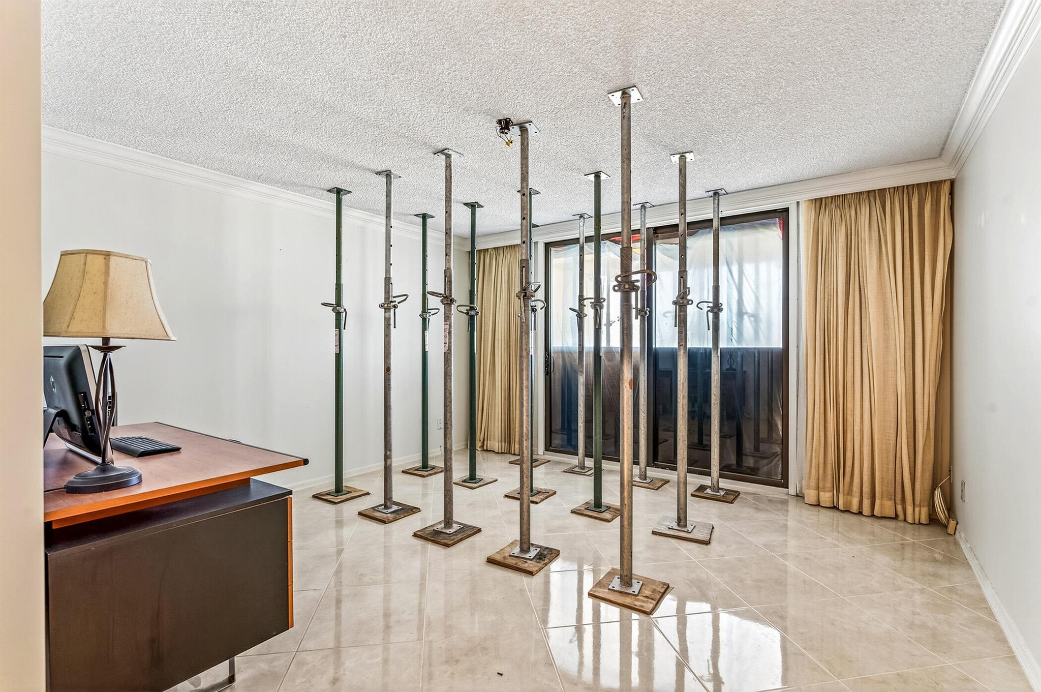 SEAQUAY CONDOMINIUM - Residential