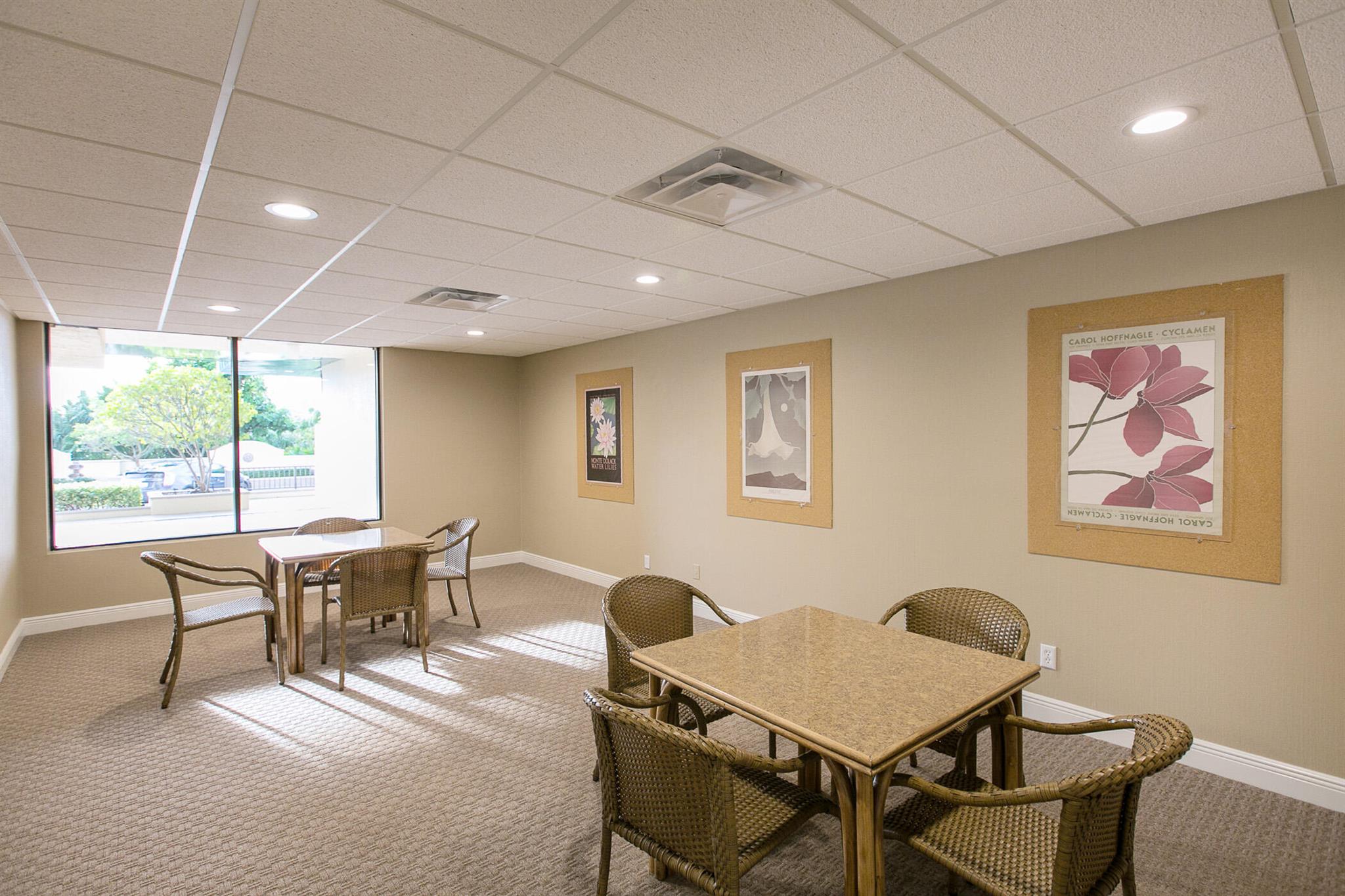 SEAQUAY CONDOMINIUM - Residential