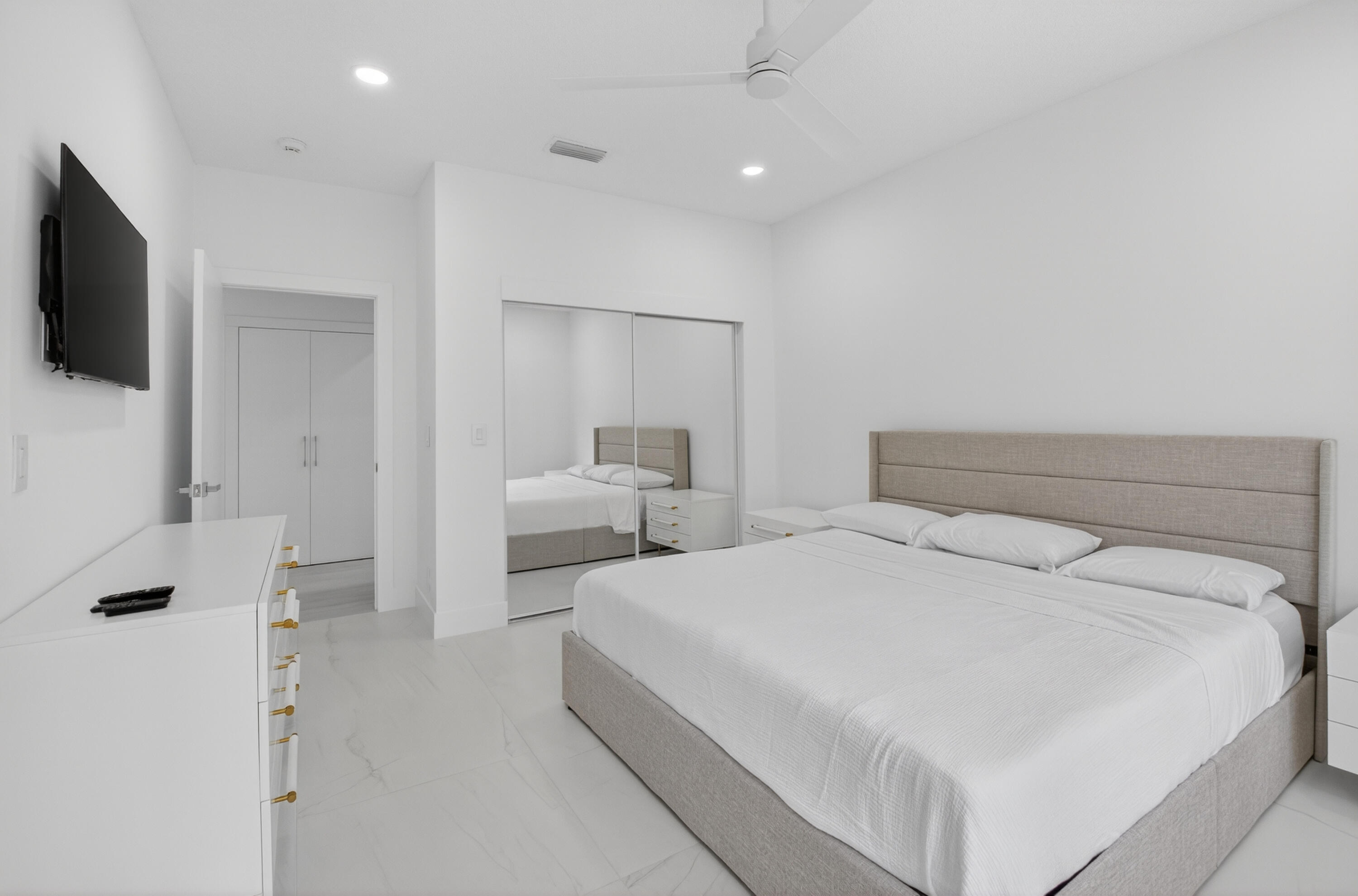 MONTEGO BAY AT BOCA POINTE CONDO - Residential