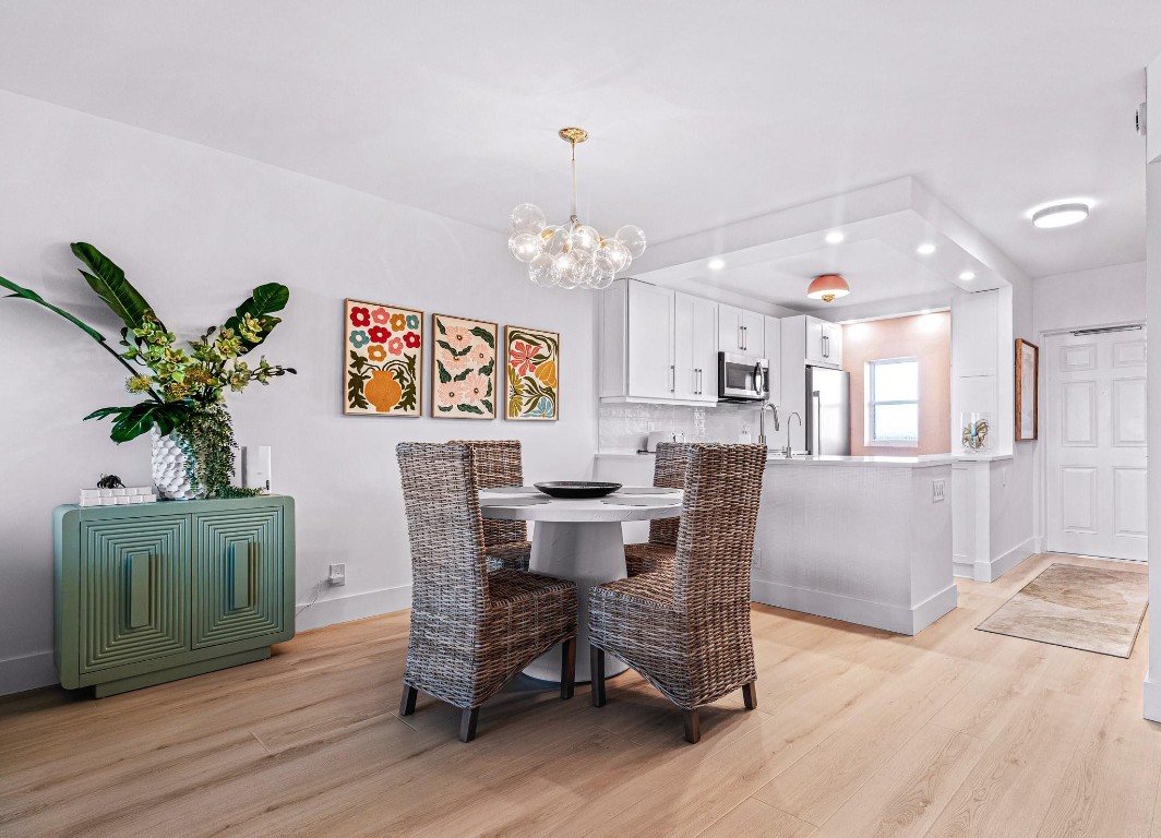 1427 E Hillsboro Boulevard 628