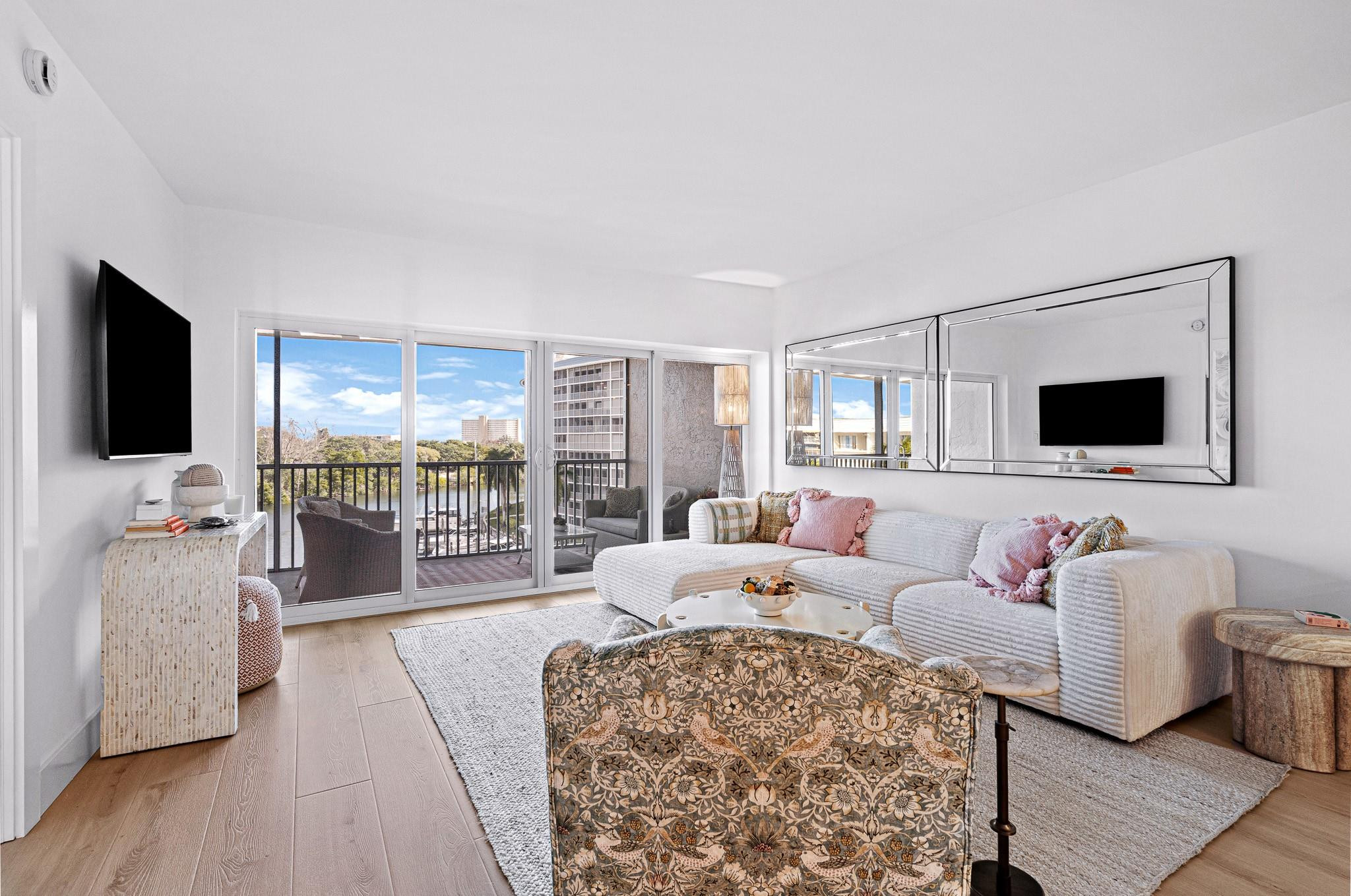 1427 E Hillsboro Boulevard 628