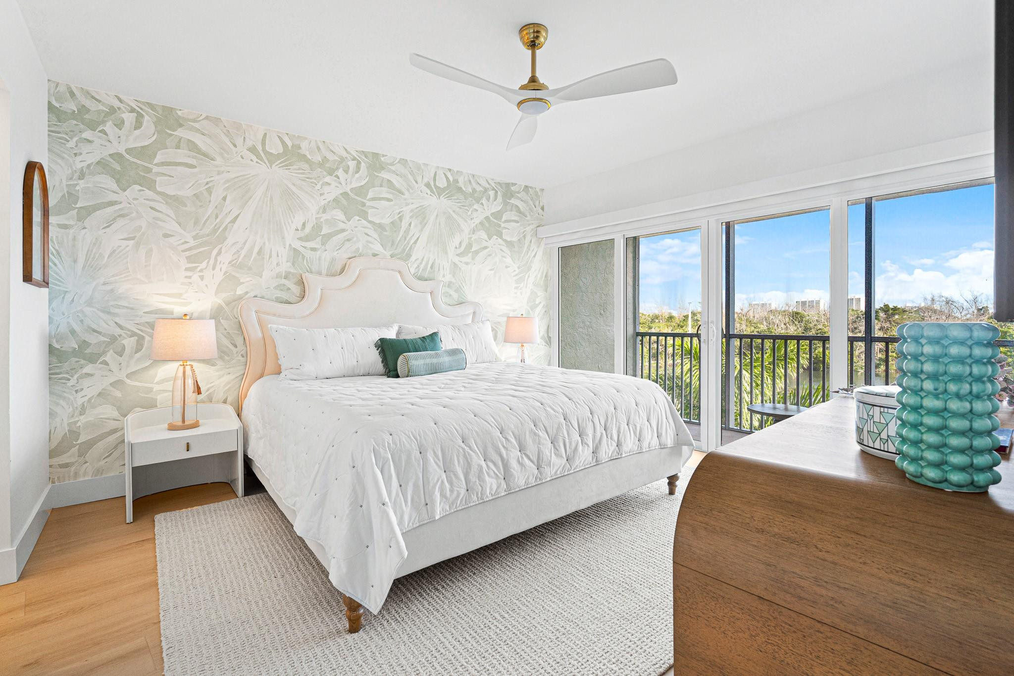 1427 E Hillsboro Boulevard 628