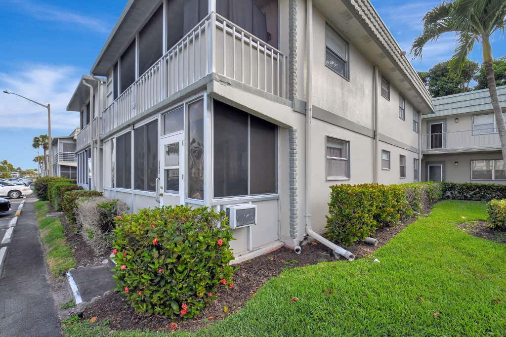 Photo of 345 Monaco H, Delray Beach, FL 33446 (MLS # R11073728)