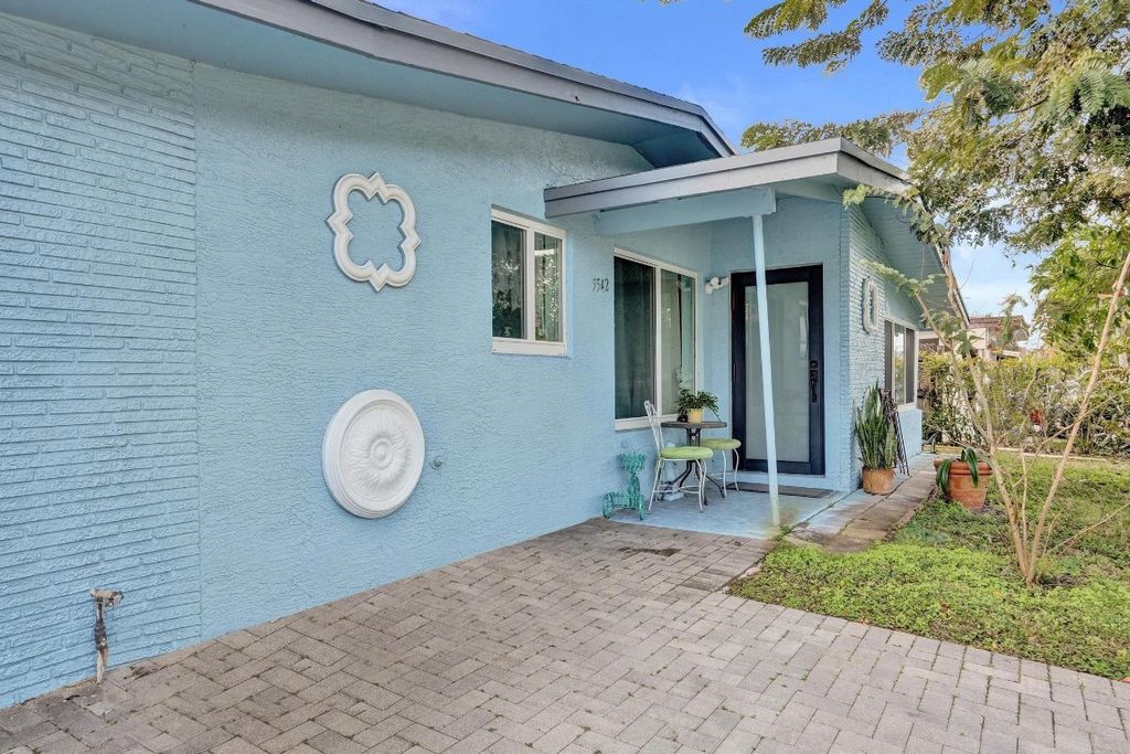 Photo of 5542 SW 6th Street, Margate, FL 33068 (MLS # F10545053)