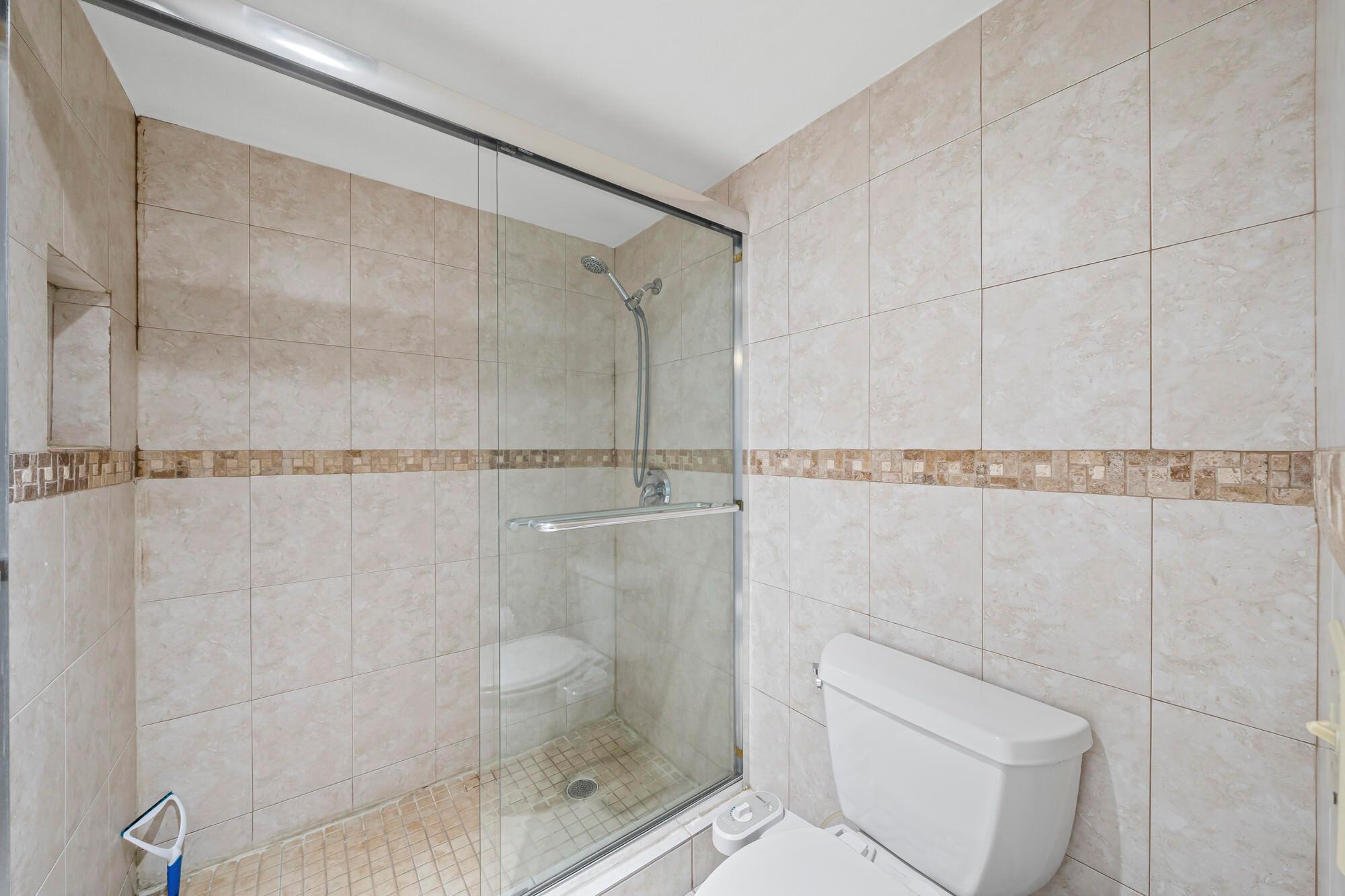 PALM-AIRE CONDO # 8 - Residential