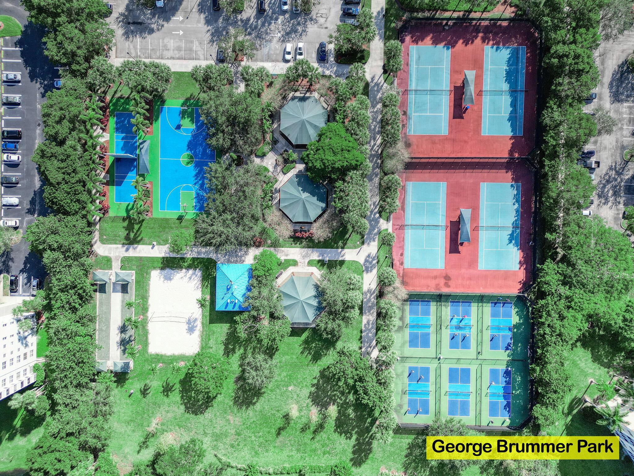 PALM-AIRE CONDO # 8 - Residential