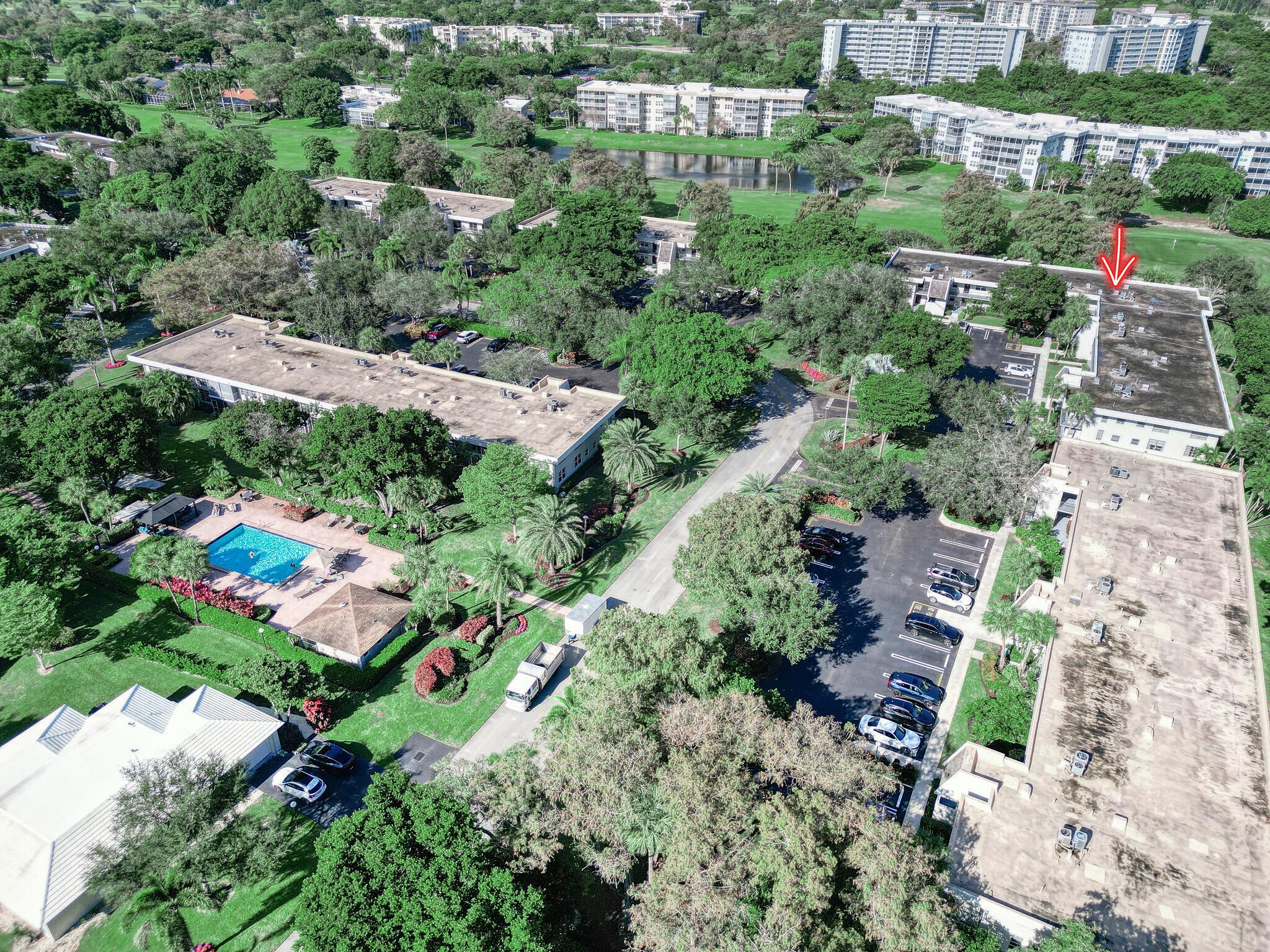 PALM-AIRE CONDO # 8 - Residential