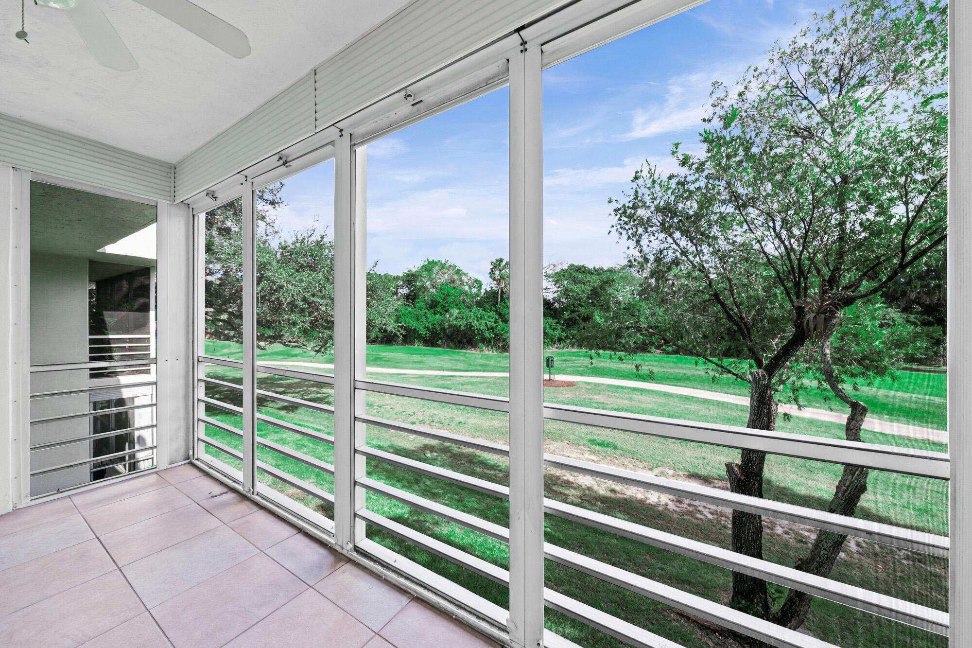 PALM-AIRE CONDO # 8 - Residential