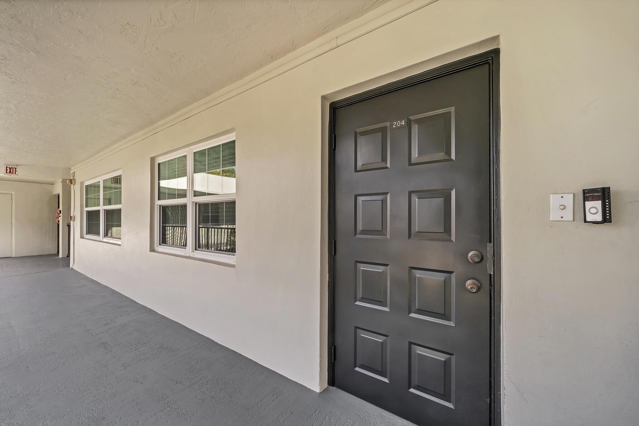 PALM-AIRE CONDO # 8 - Residential