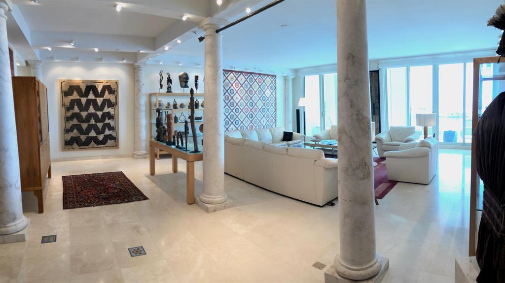 MIZNER GRAND COND - Residential