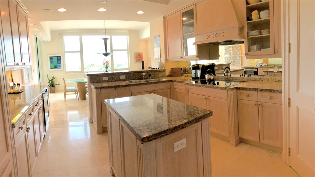 MIZNER GRAND COND - Residential