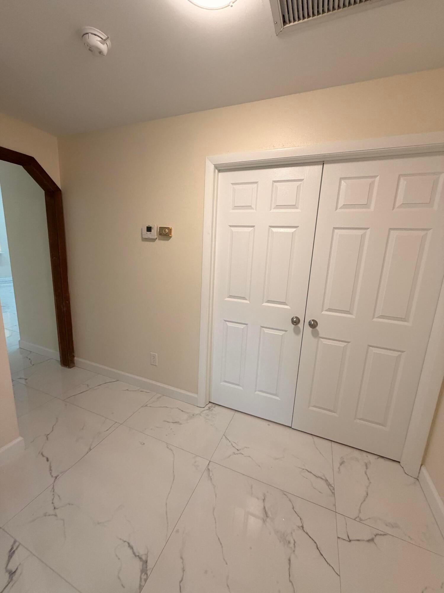 7009 NW 49th Place 1