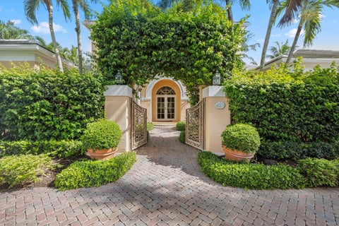 Tiny photo for 12893 Mizner Way, Wellington, FL 33414 (MLS # B26070916)