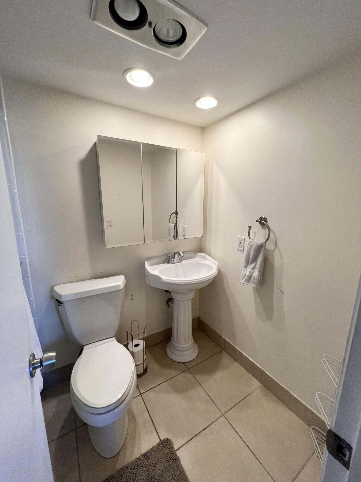 BERKSHIRE B CONDO - Residential