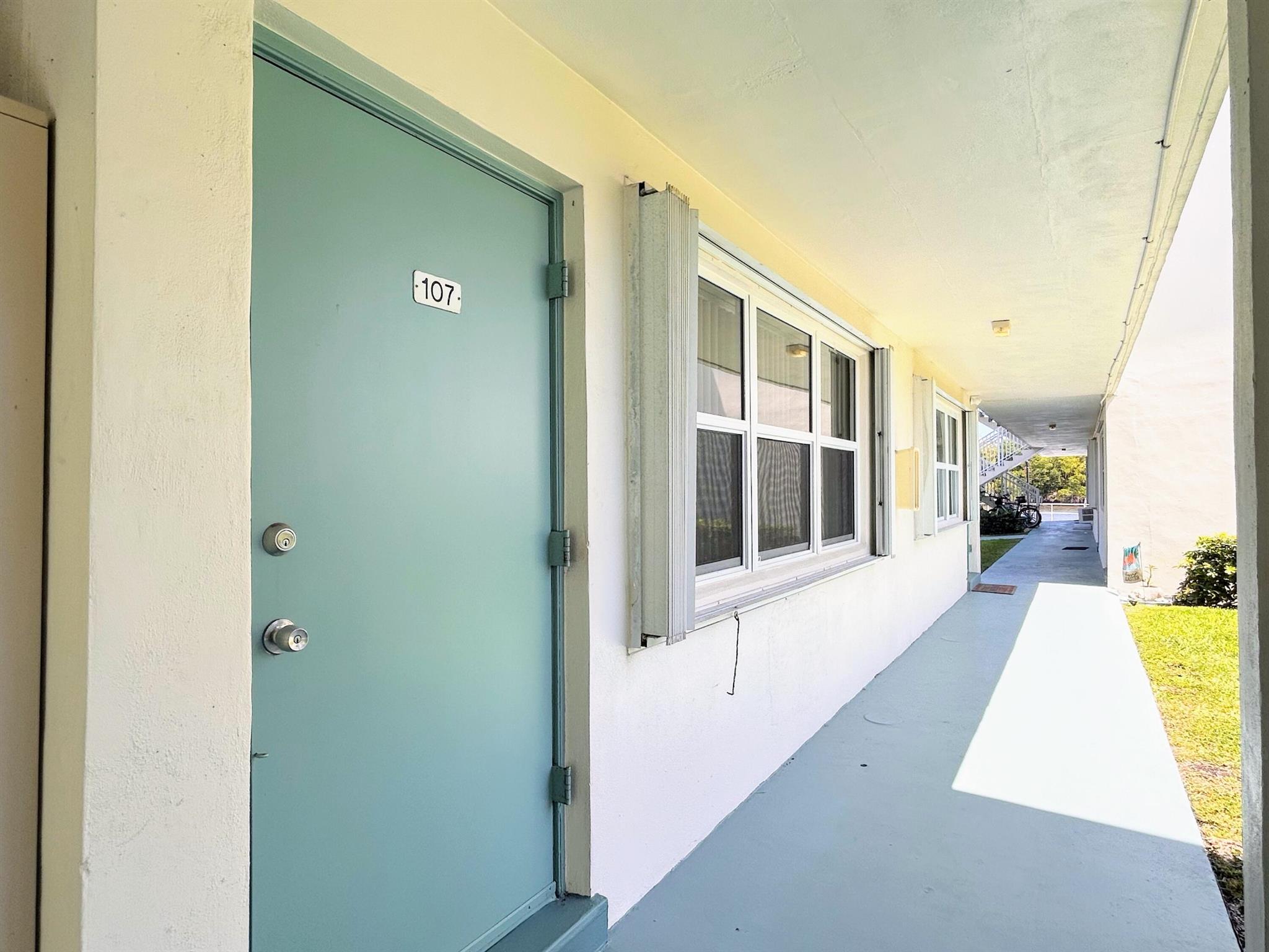 STERLING VILLAGE 450 COND - Residential