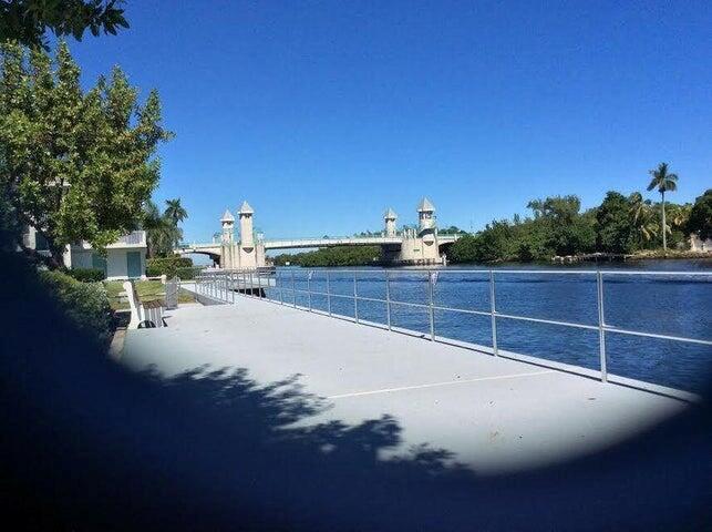 STERLING VILLAGE 450 COND - Residential