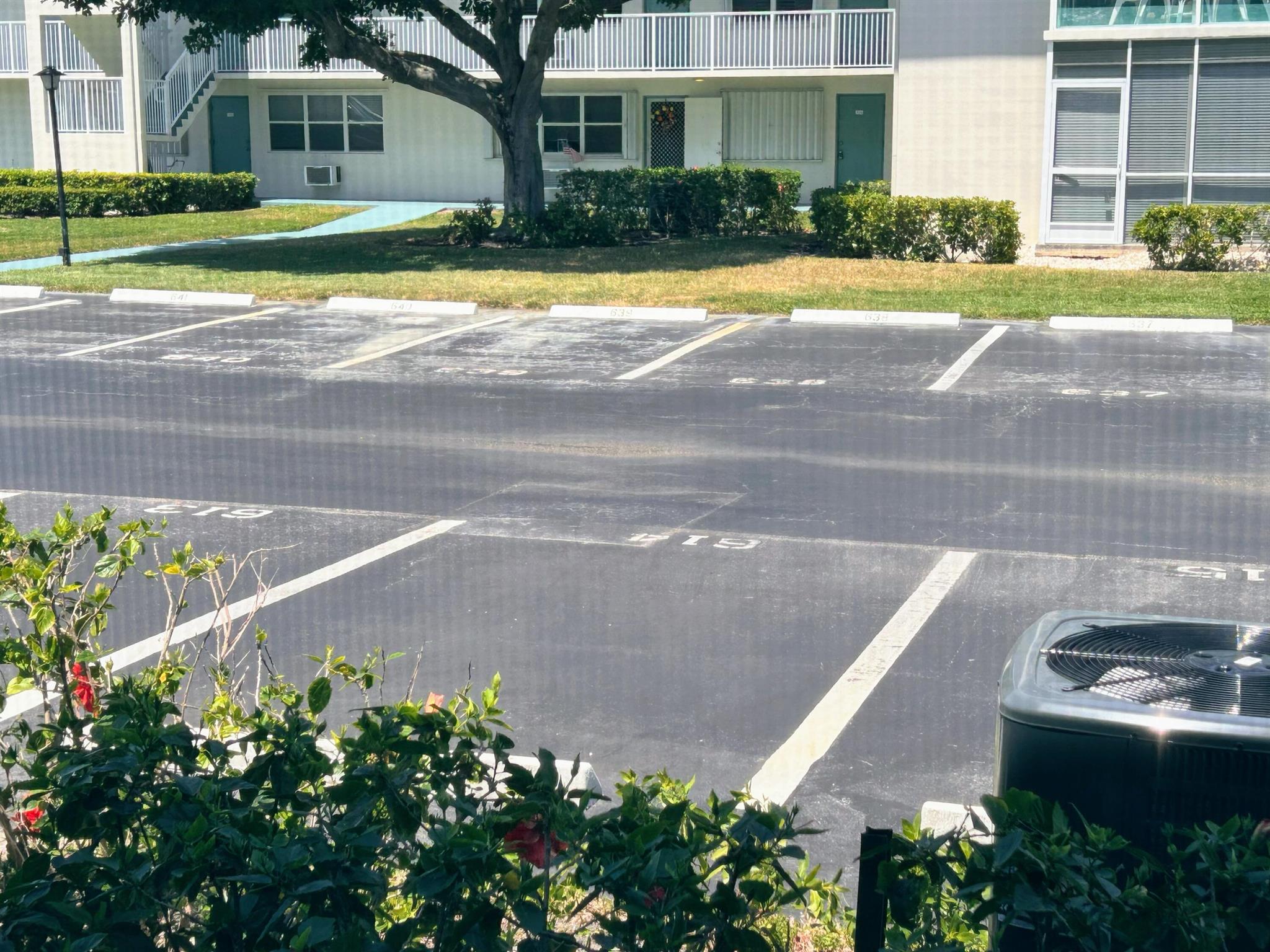 STERLING VILLAGE 450 COND - Residential