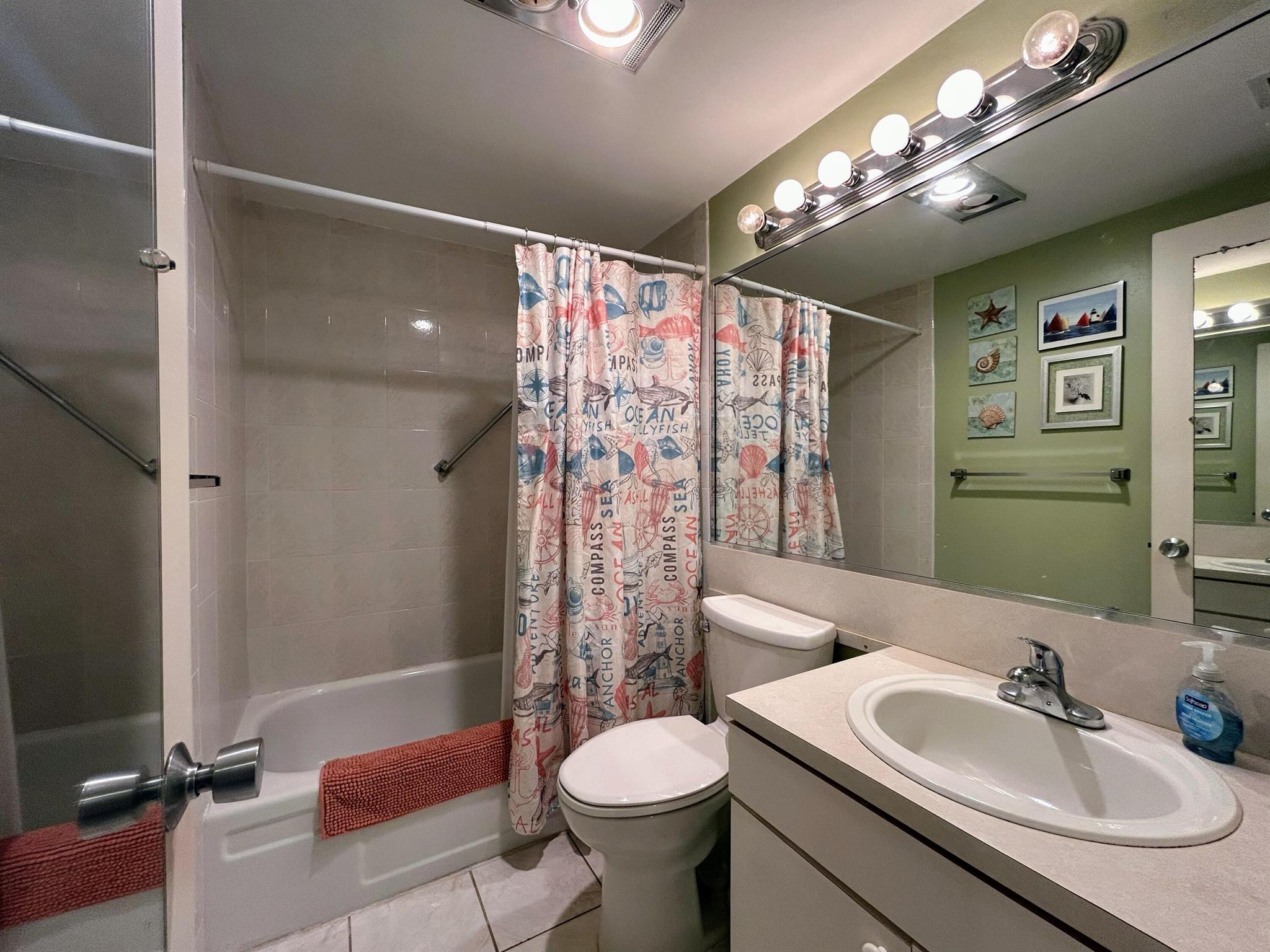 STERLING VILLAGE 450 COND - Residential