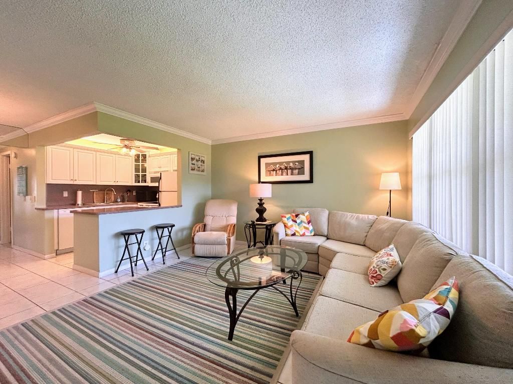 Photo of 450 Horizons E #107, Boynton Beach, FL 33435 (MLS # R11148317)