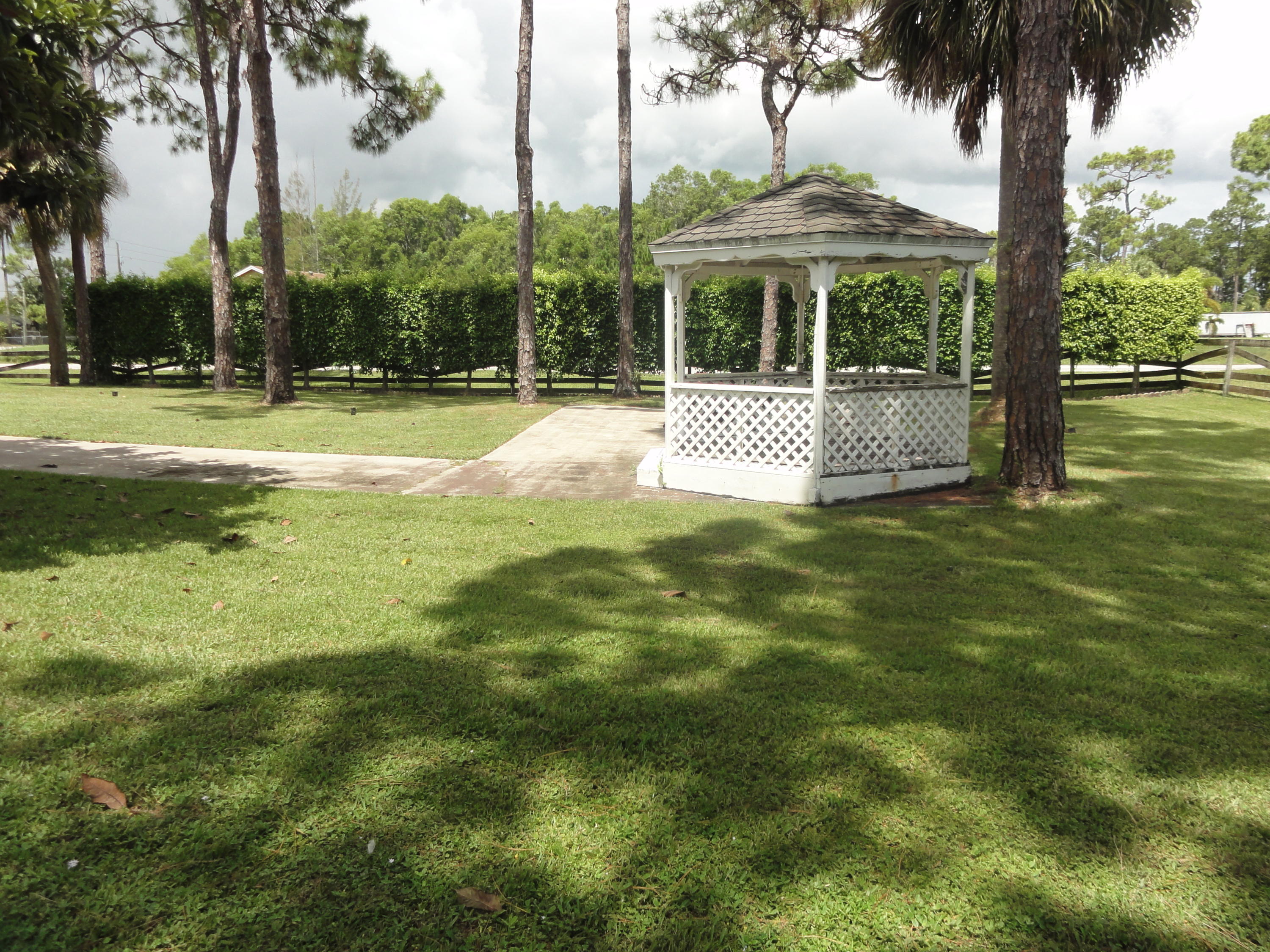 Acreage - Residential