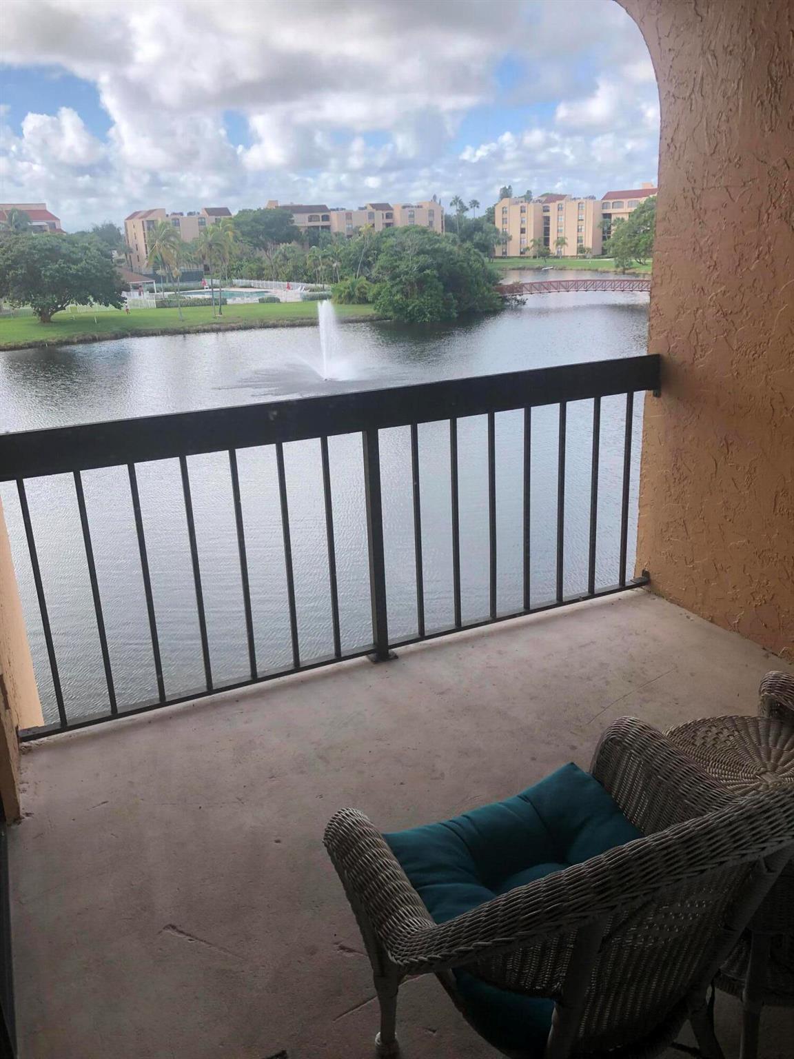 LAVERS DELRAY RACQUET CLU - Residential Lease